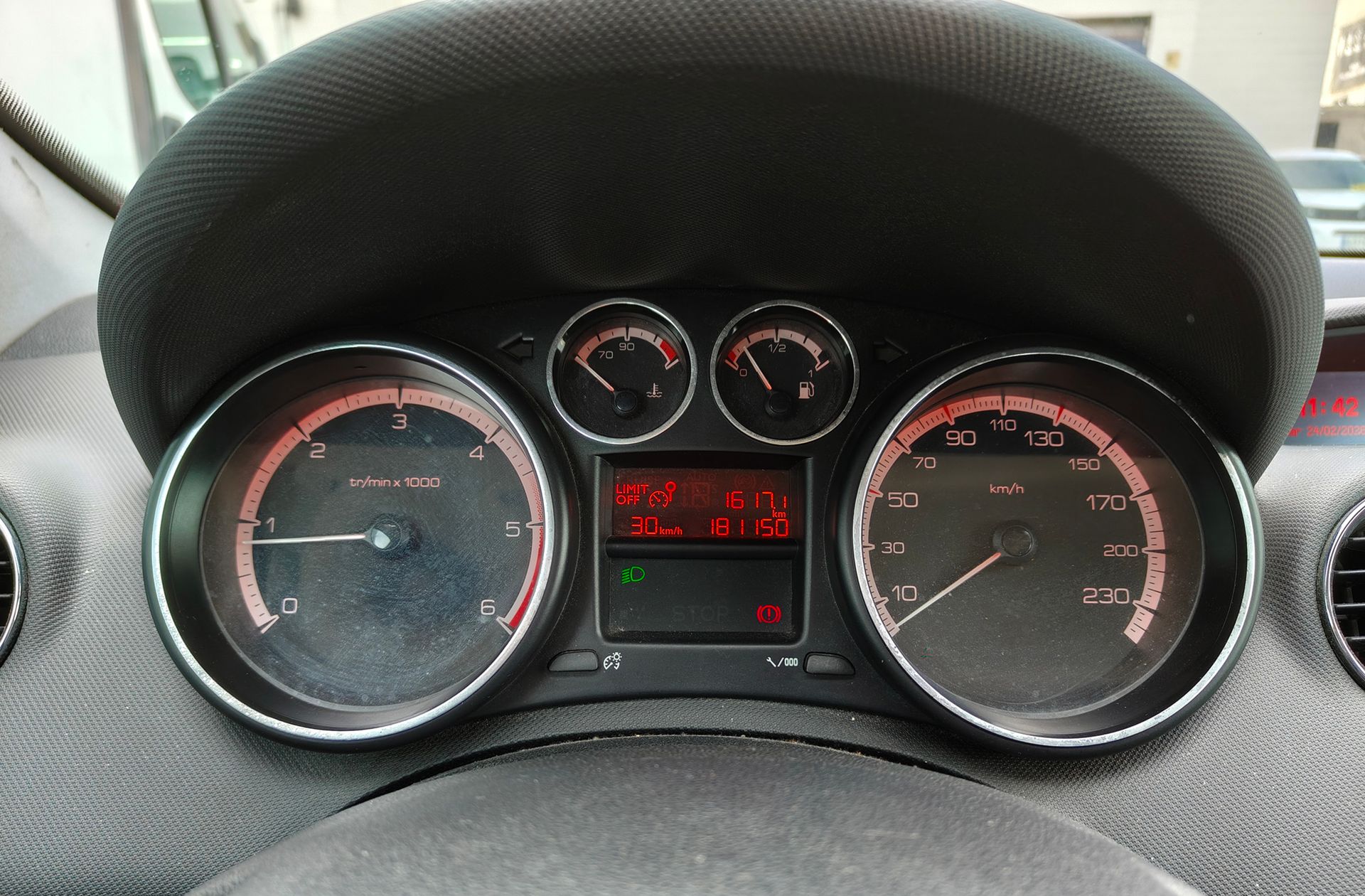 Peugeot 308 SW SW 1.6 e-HDI Access FAP - foto 20