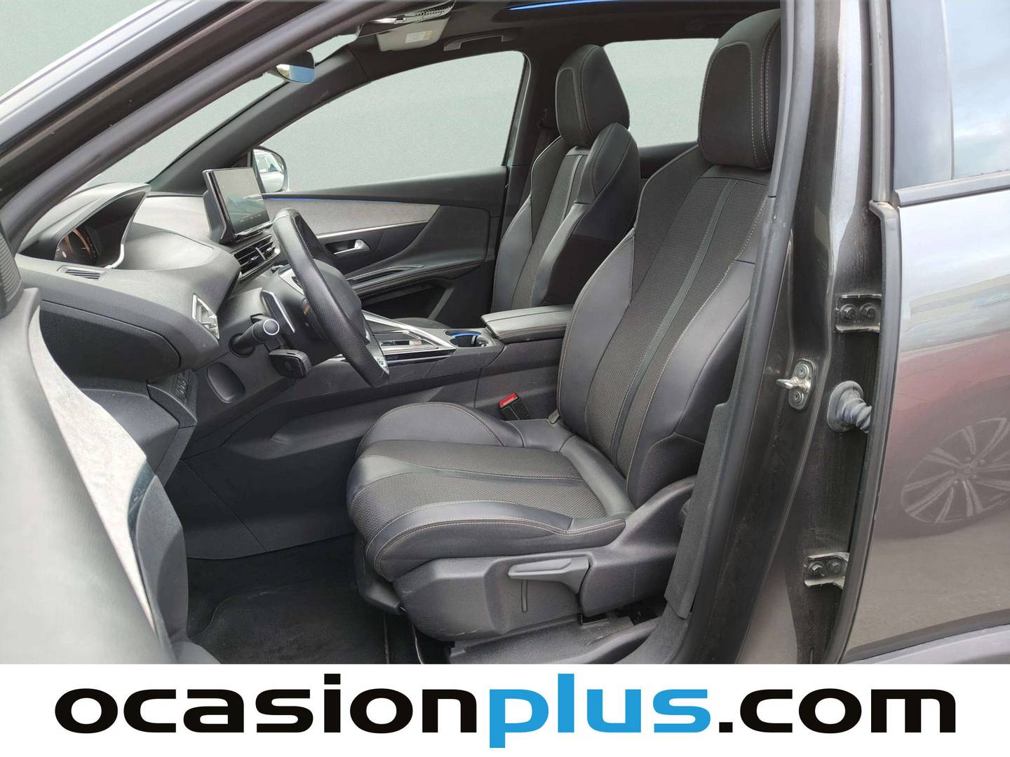 Foto Peugeot 3008 Peugeot 3008 PureTech 130 S&S GT EAT8  (130 CV)