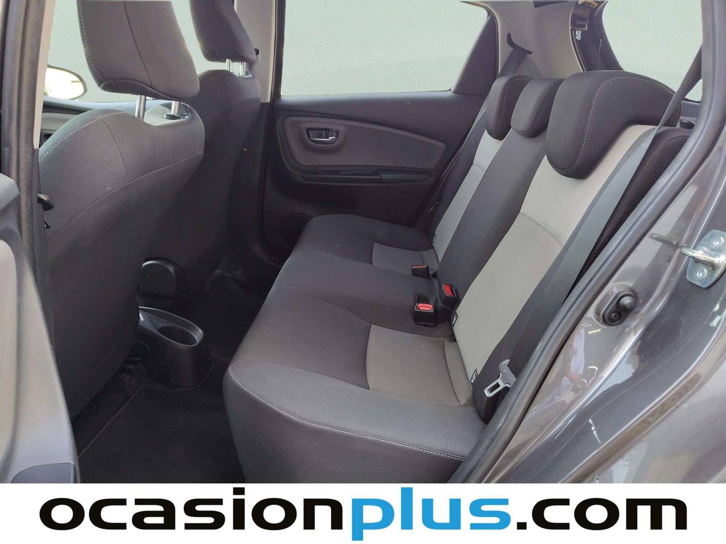 Foto asientos traseros Toyota Yaris Toyota Yaris 1.5 Feel (111 CV)