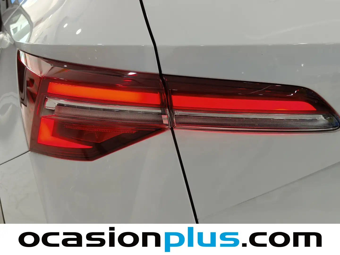 Foto Skoda Karoq Skoda Karoq 1.5 TSI ACT Design DSG  (150 CV)