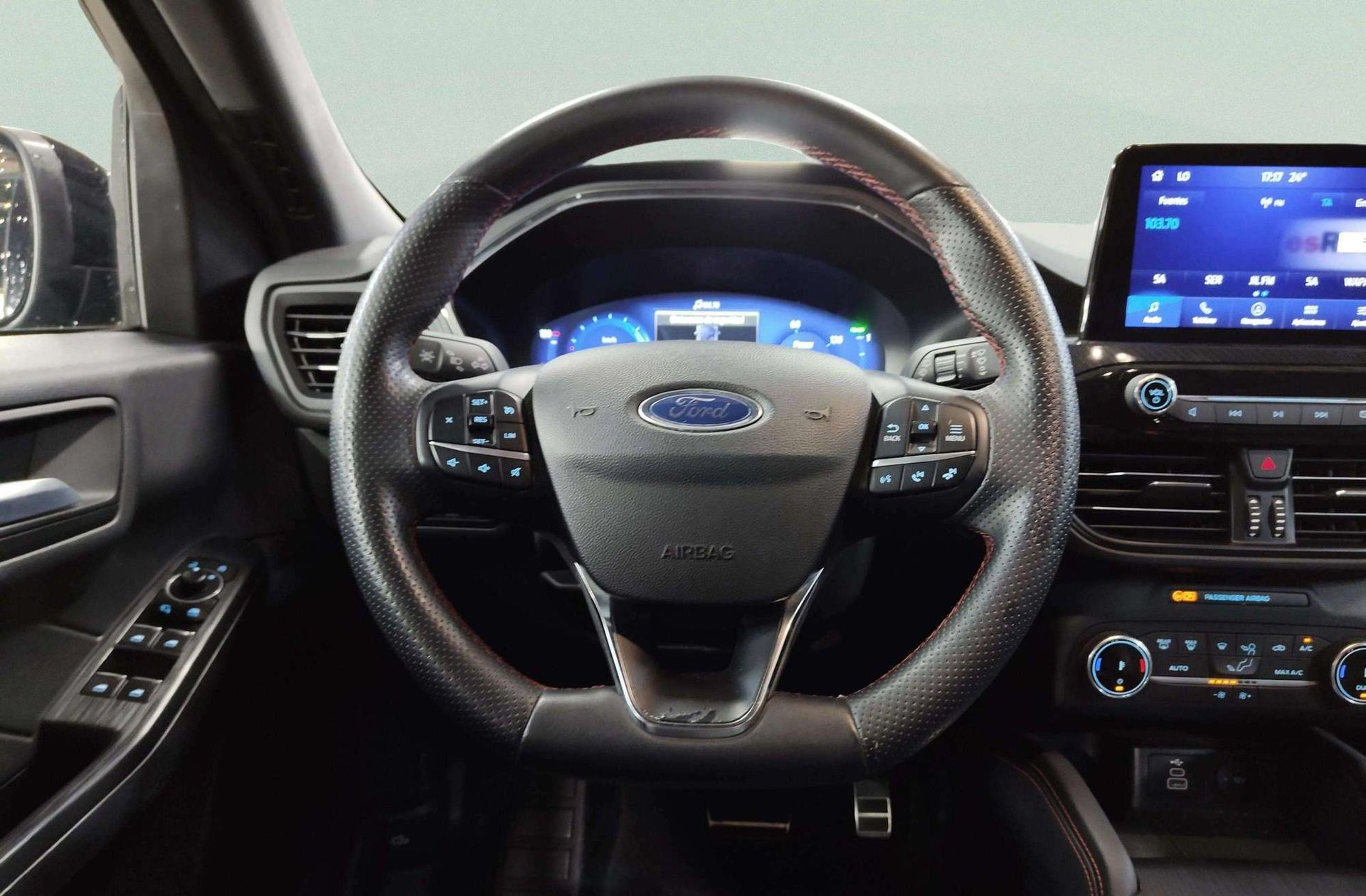 Ford Kuga 2.5 Duratec PHEV ST-Line X - foto 28