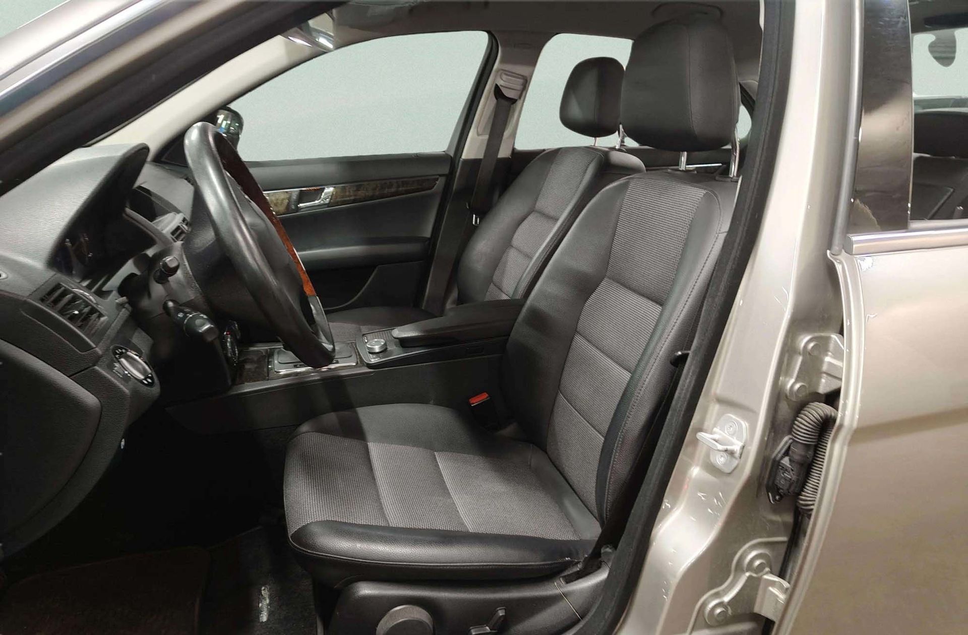 Mercedes-Benz Clase C C 350 Avantgarde - foto 10