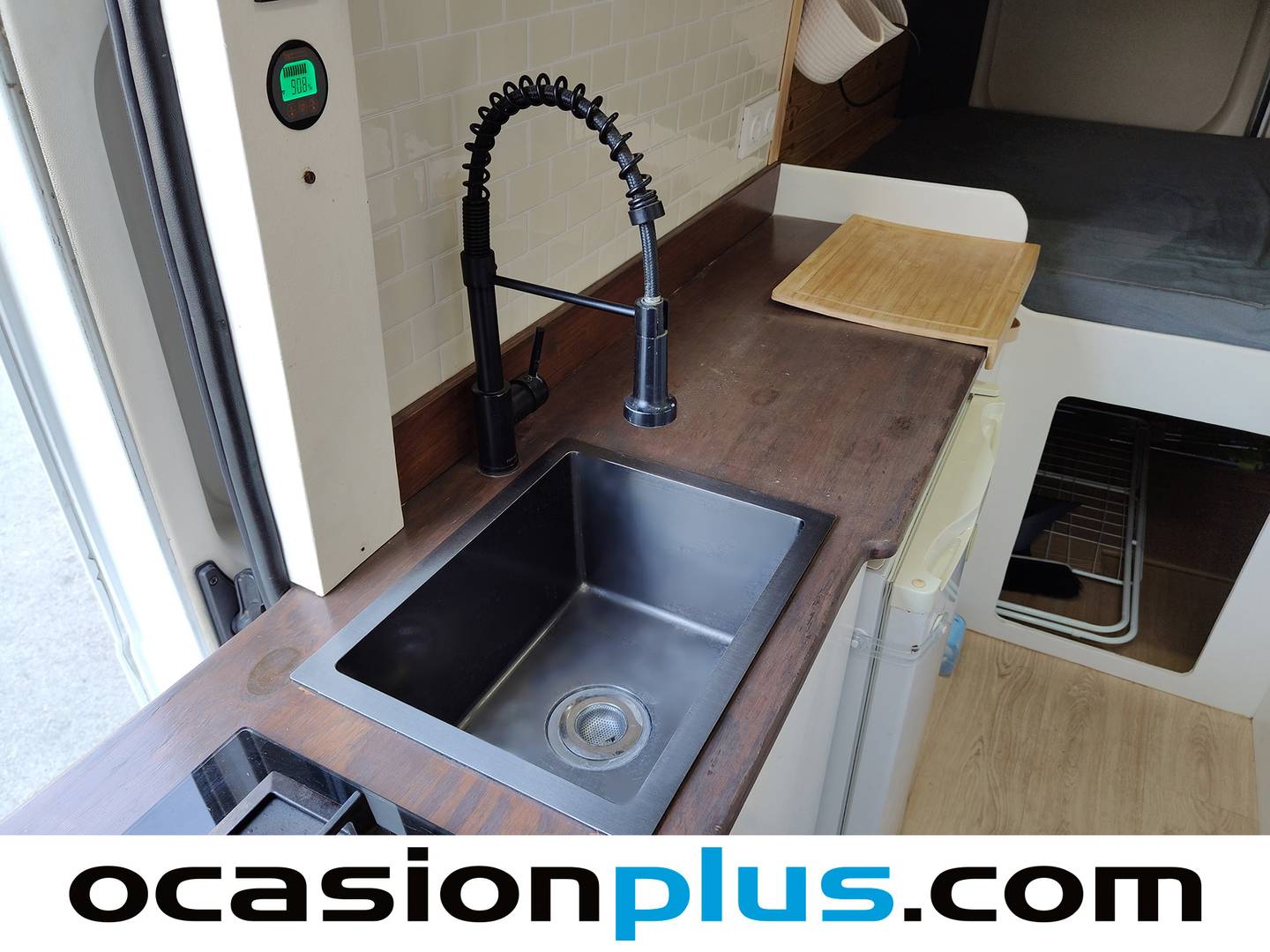 Equipamiento del Fiat Ducato Fiat Ducato Furgon 2.3 Multijet 35 Maxi Extra Largo Techo SupAlto (130 CV) Camperizada