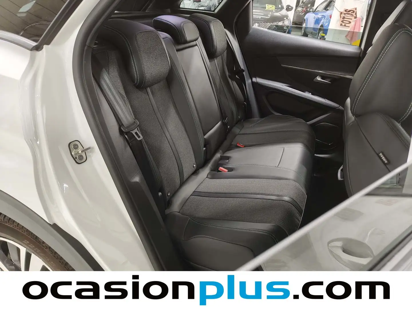 Foto Peugeot 3008 Hybrid Peugeot 3008 Hybrid 300 Allure Pack e-EAT8 (300 CV)