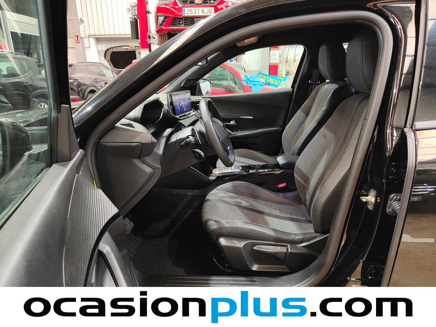 Foto asientos delanteros Peugeot 2008 Peugeot 2008 Allure Hybrid eDCS6 (145 CV)
