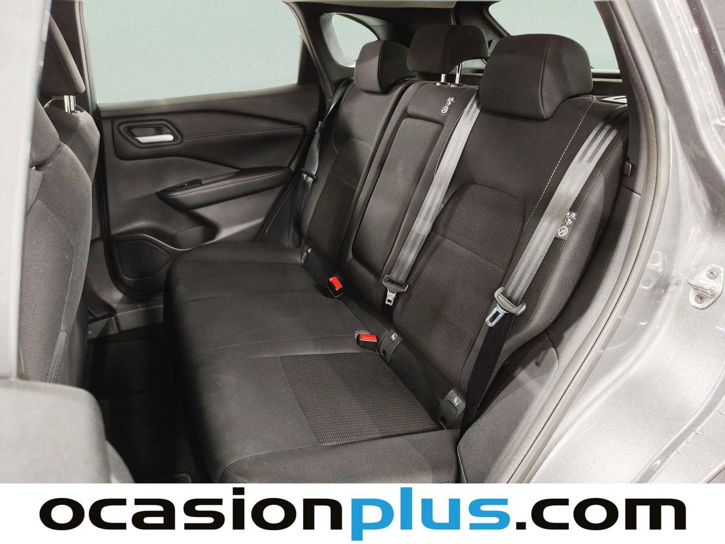 Foto asientos traseros Nissan QASHQAI Nissan Qashqai DIG-T 140 mHEV Acenta 4x2 (140 CV)