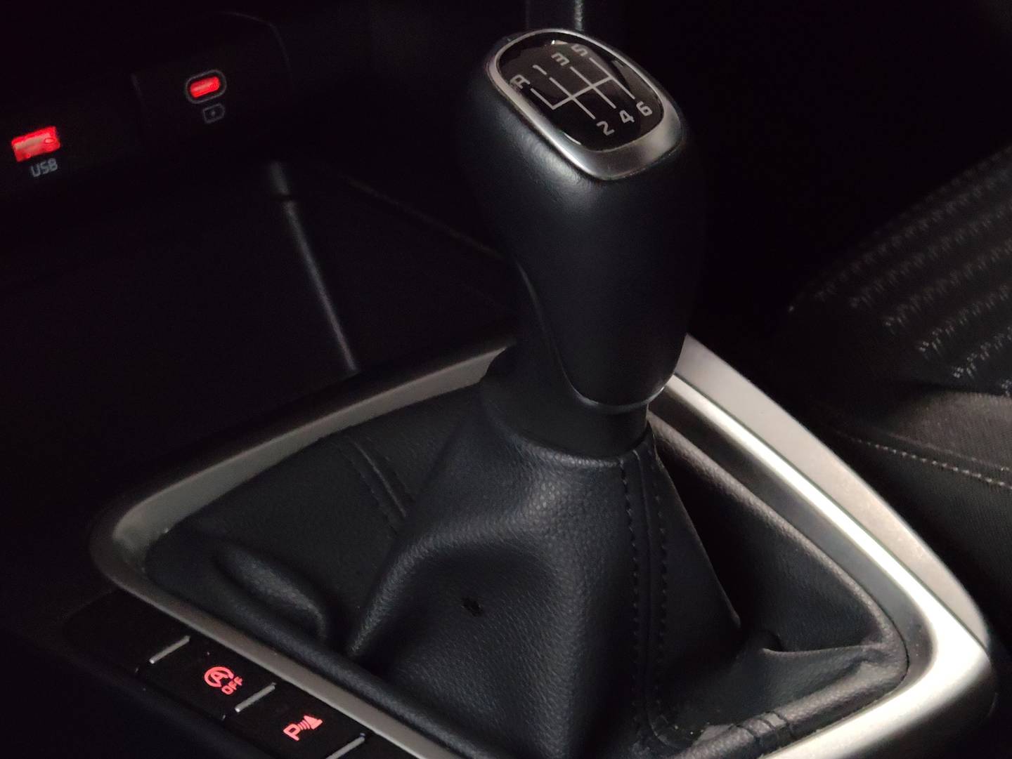 Foto KIA Ceed Kia Ceed 1.0 T-GDI Drive (100 CV)