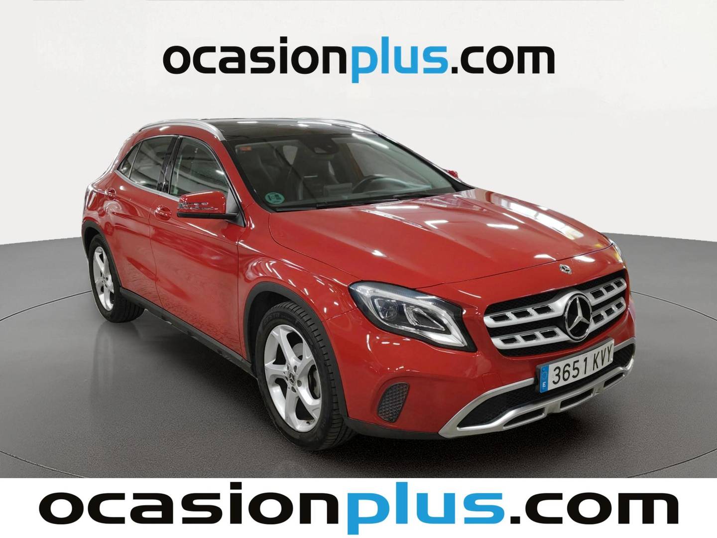 Foto delantera Mercedes GLA Mercedes GLA 180 (122 CV) derecha