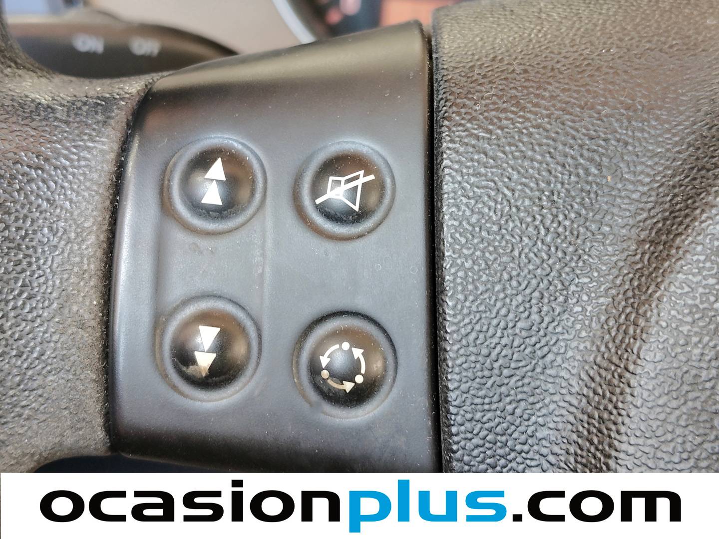 Extras y acabados del Seat Ibiza Seat Ibiza 1.4 16v Hit (85 CV)