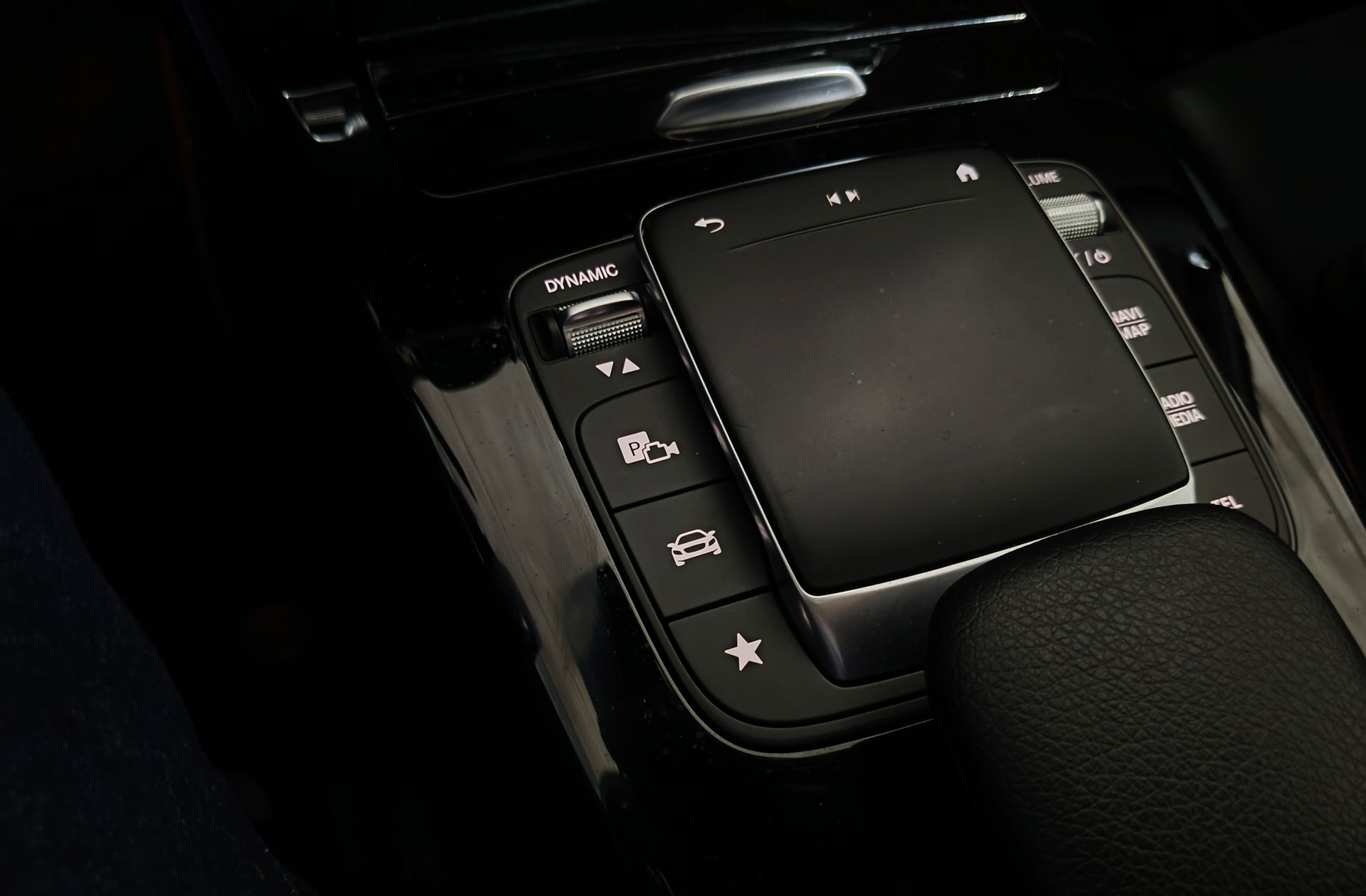 Mercedes-Benz Clase A 180 d Pack AMG - foto 13