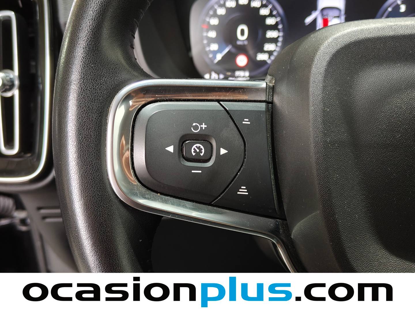 Volvo XC40 Volvo XC40 B4 G Momentum Pro AWD Auto (197 CV) 197cv