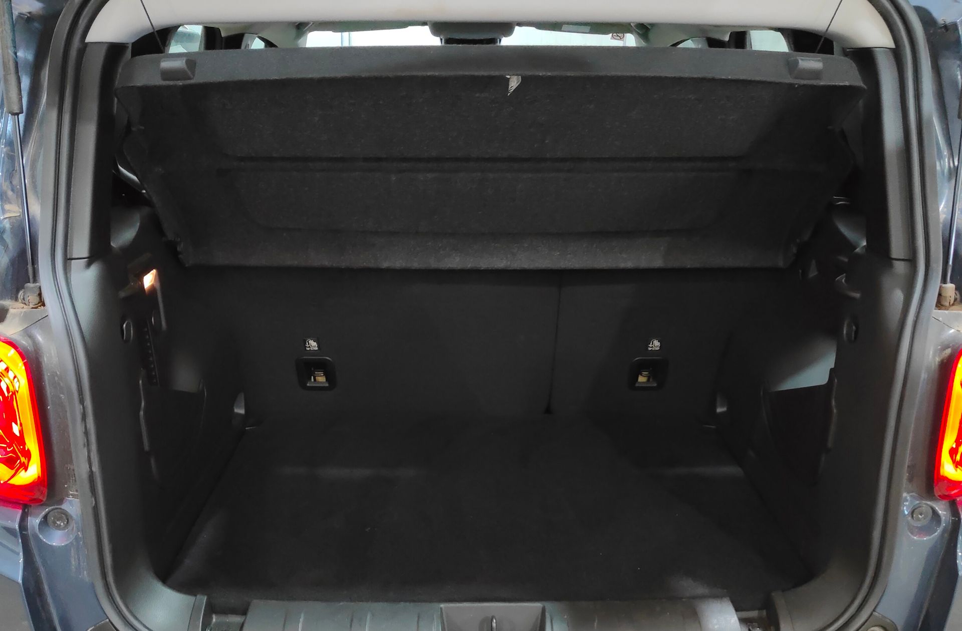 Jeep Renegade eHybrid 1.5 Limited ATX - foto 19