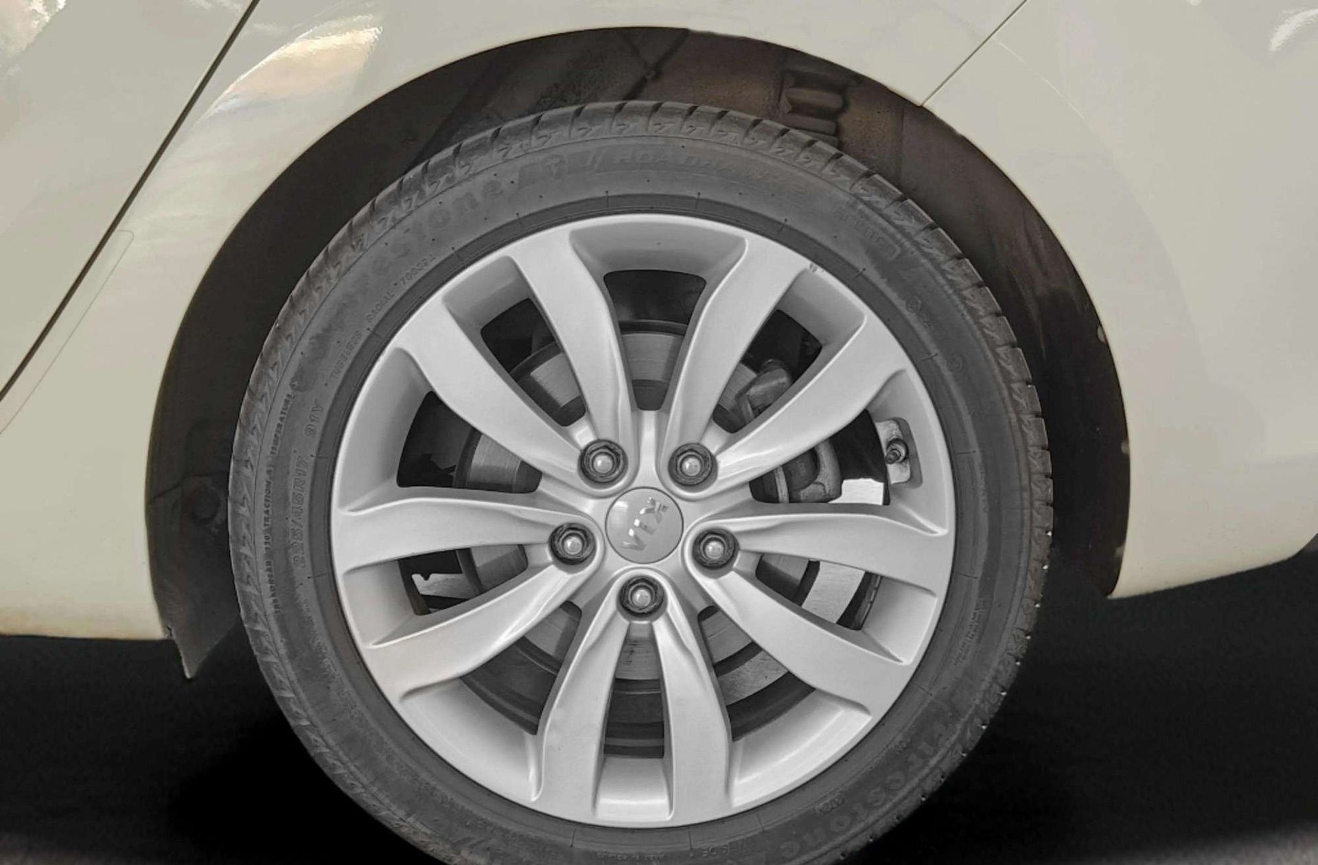 Kia Carens 1.6 GDi Uefa Euro 2016 Eco-Dynamics - foto 37