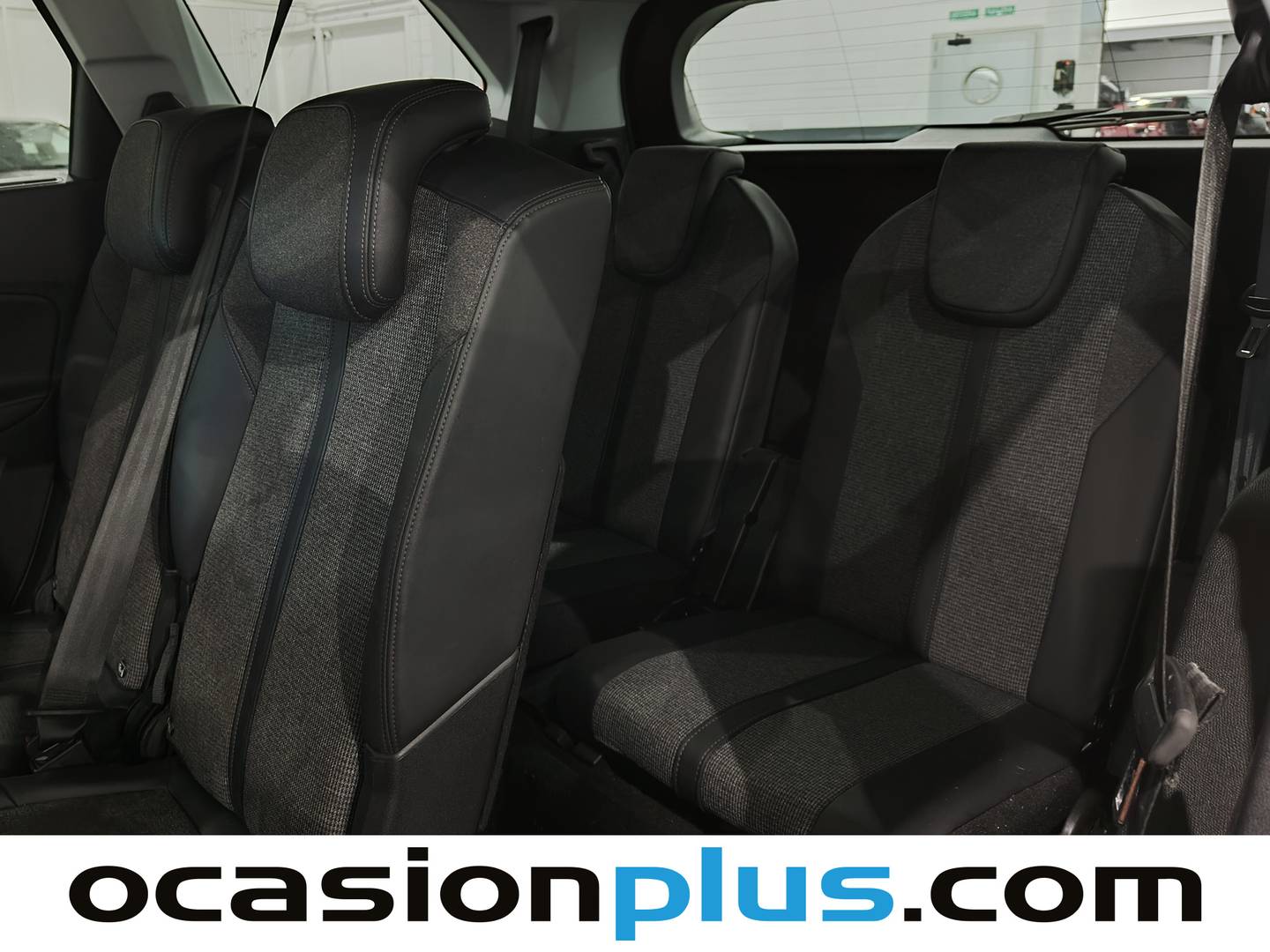 Foto asientos delanteros Peugeot 5008 Peugeot 5008 BlueHDi 130 S&S Allure (130 CV) 7 Plazas