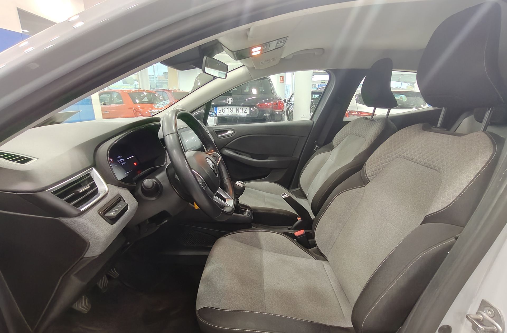 Renault Clio Evolution TCe - foto 10