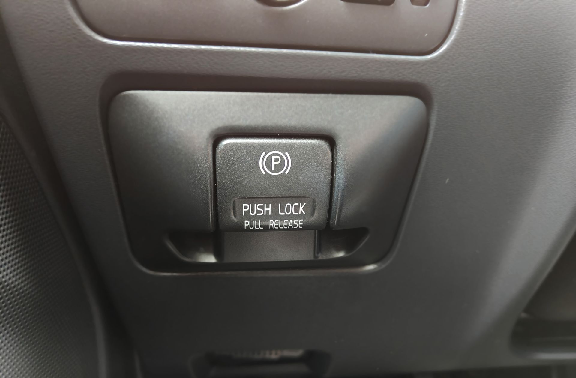 Volvo V60 1.6 DRIVe Momentum - foto 29
