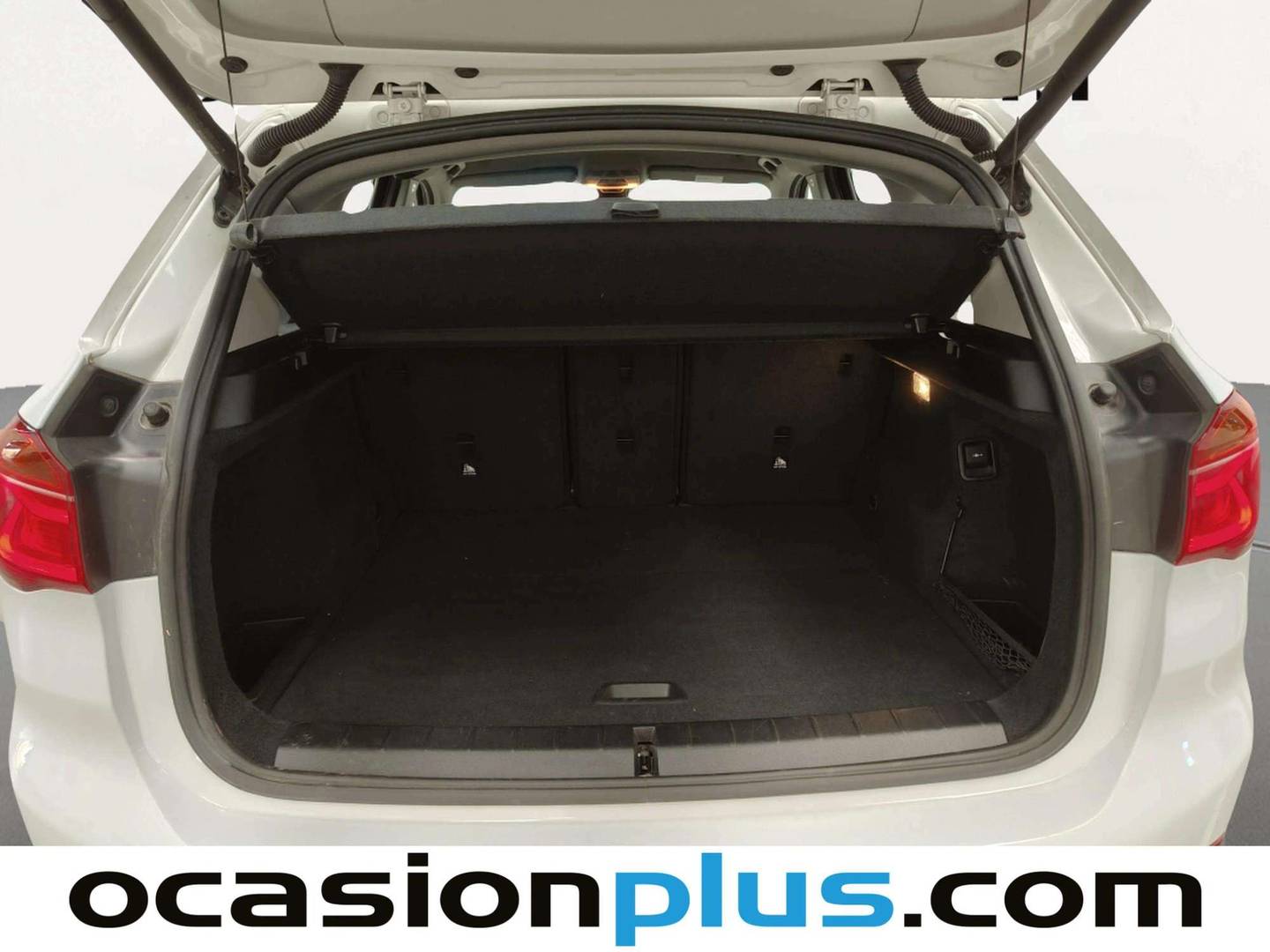 Fotos maletero BMW X1 BMW X1 sDrive18d (150 CV)