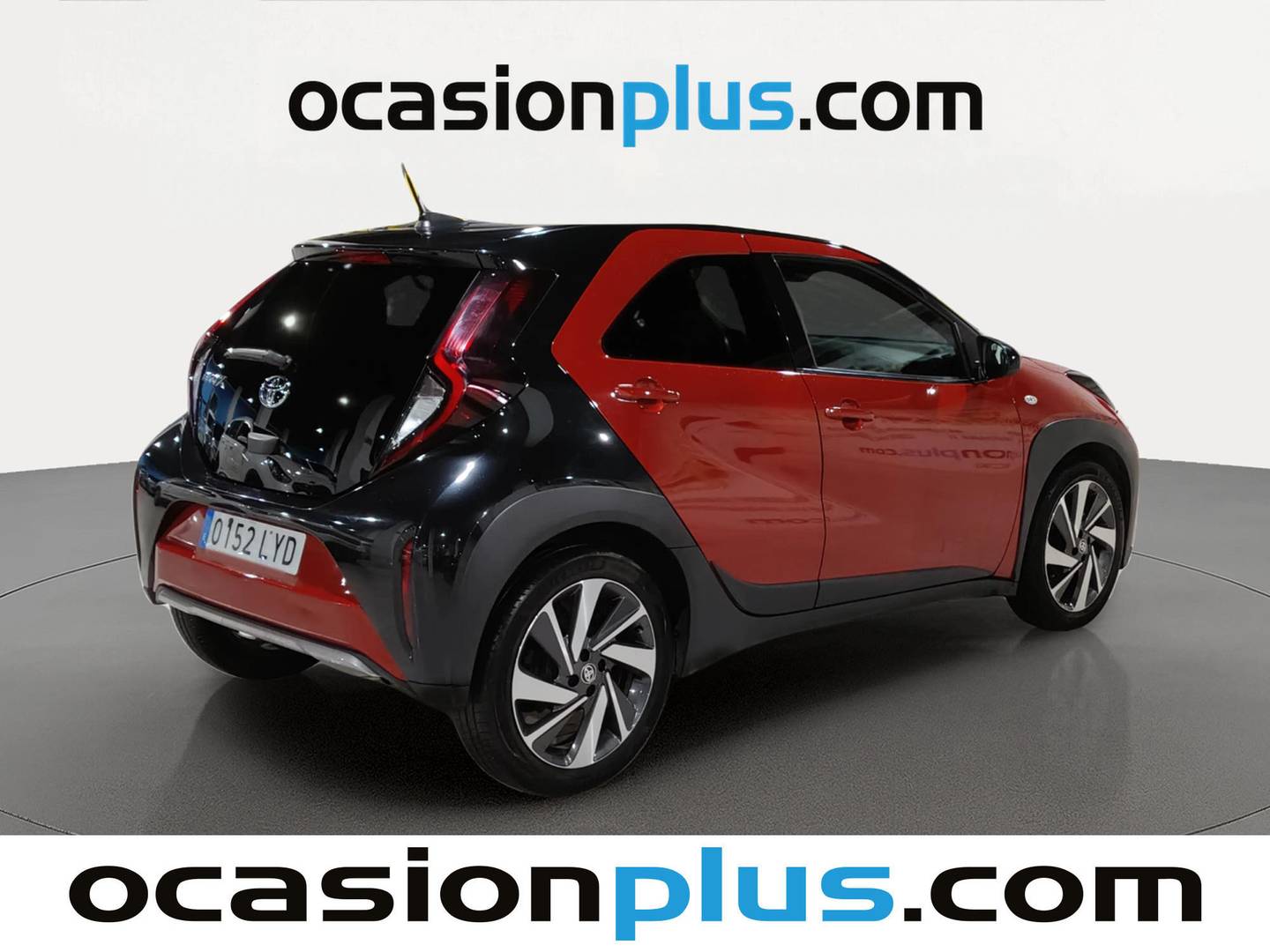 Foto trasera Toyota Aygo X Cross Toyota Aygo X Cross 1.0 VVT-I Trendy Edition (72 CV) derecha