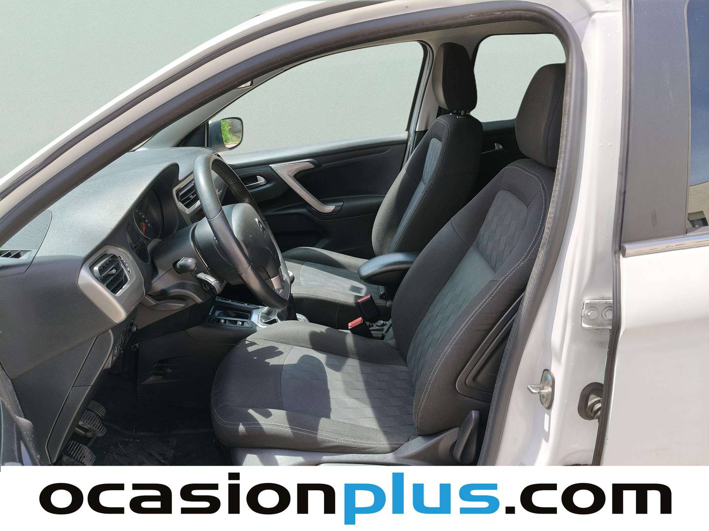 Foto asientos delanteros Citroën C-Elysée Citroën C-Elysee BlueHDi 100 Exclusive (100 CV)