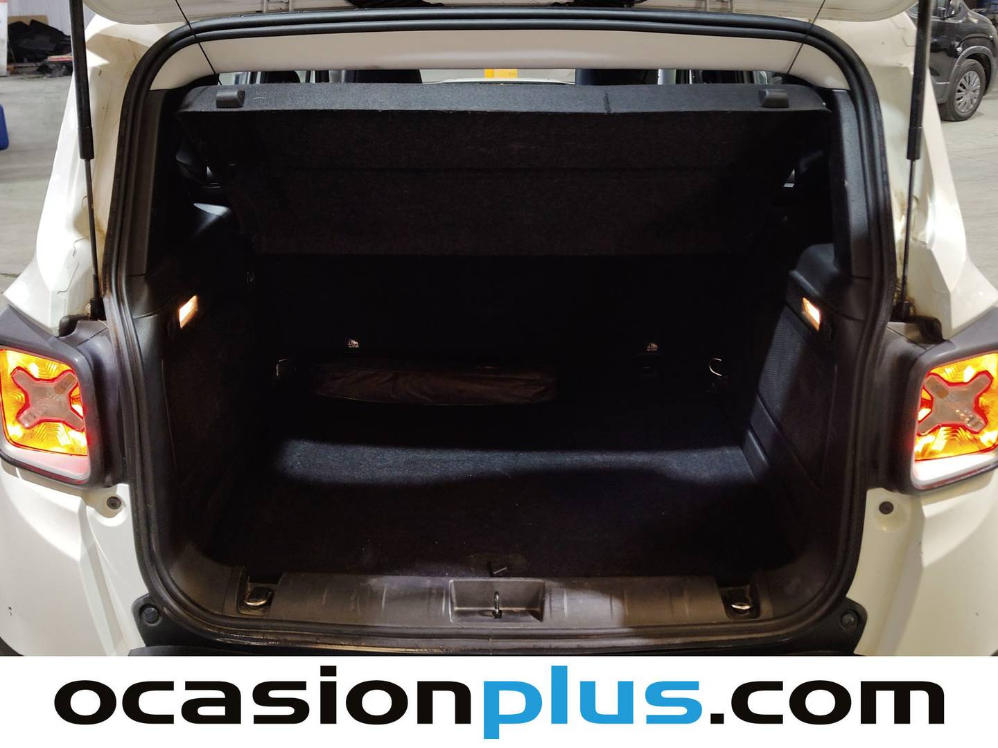 Fotos maletero Jeep Renegade Jeep Renegade 2.0 Multijet Limited Auto 4x4 AD Low (140 CV)