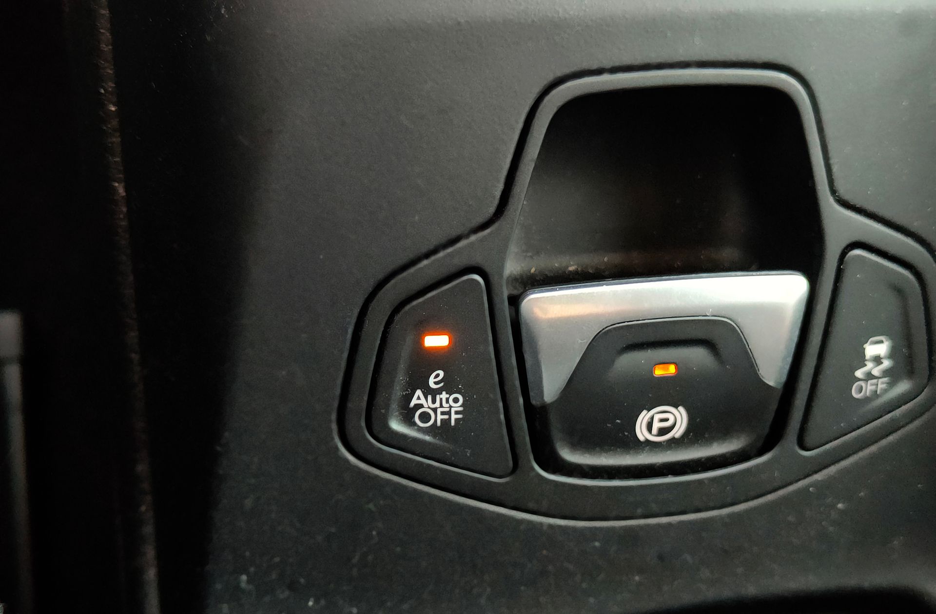 Jeep Renegade eHybrid 1.5 Limited ATX - foto 10