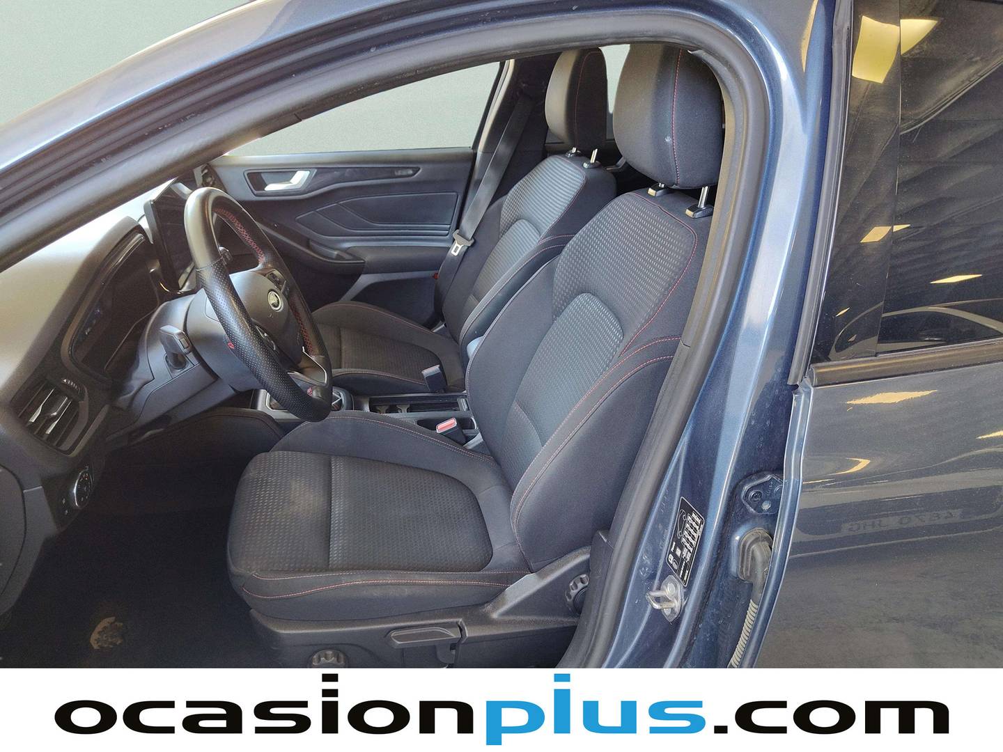 Foto asientos delanteros Ford Focus Ford Focus 1.0 Ecoboost MHEV ST-Line (125 CV)