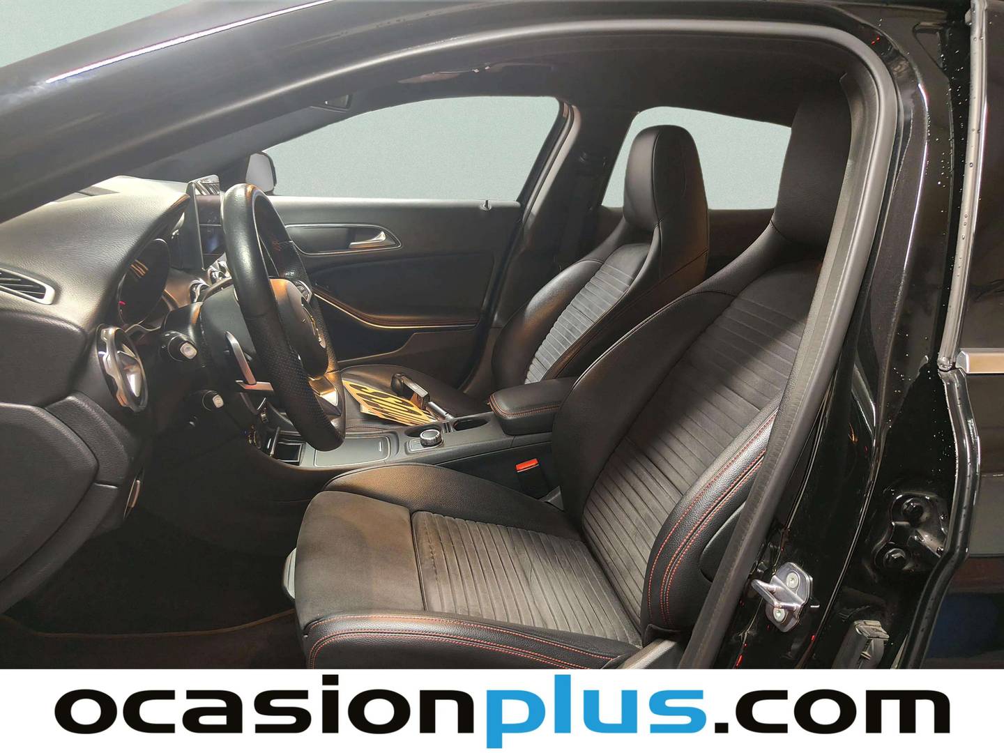 Foto asientos delanteros Mercedes GLA Mercedes GLA 200 (156 CV) Pack AMG
