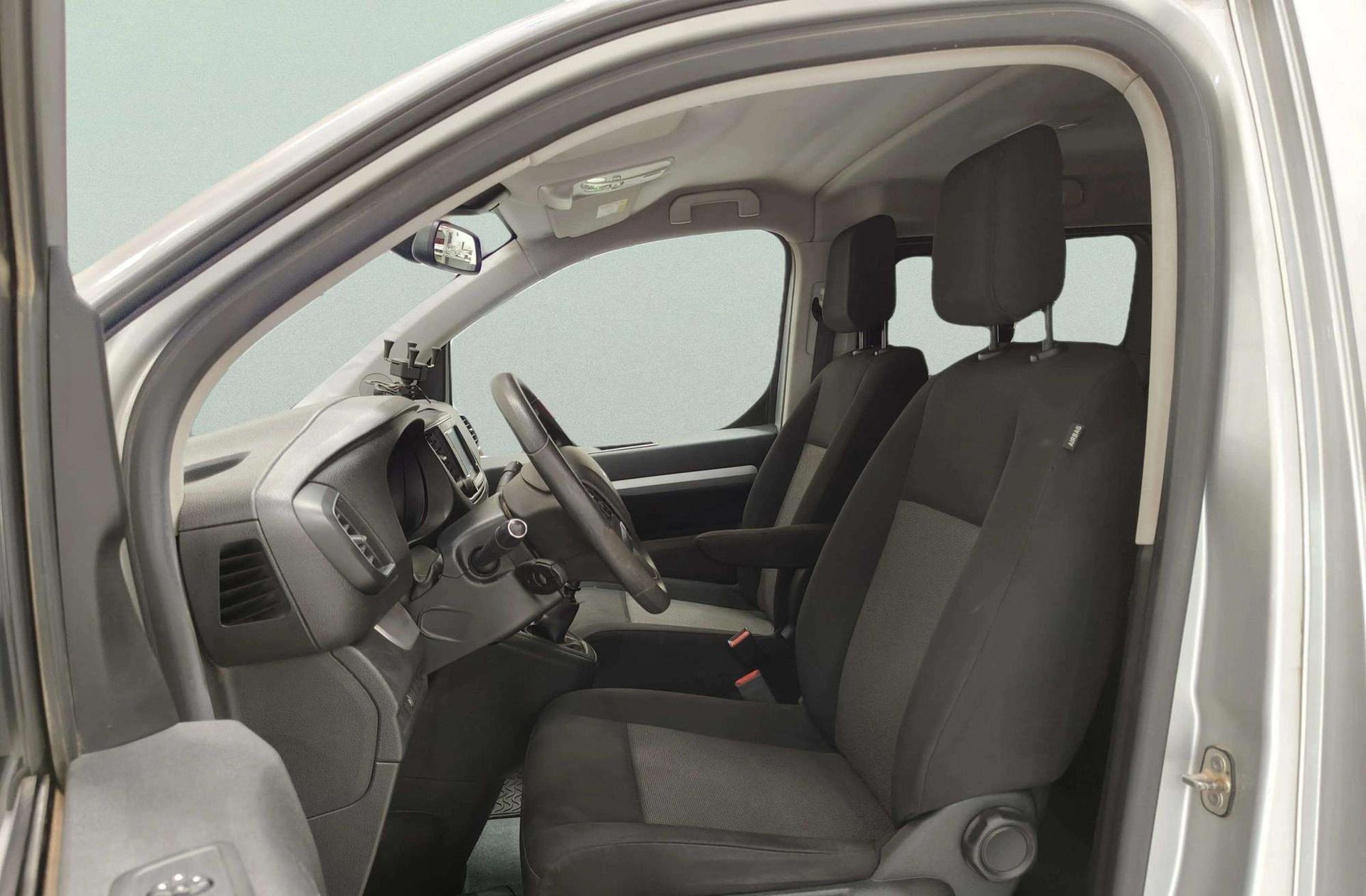 Peugeot Traveller 1.6 BlueHDi Business Compact - foto 11