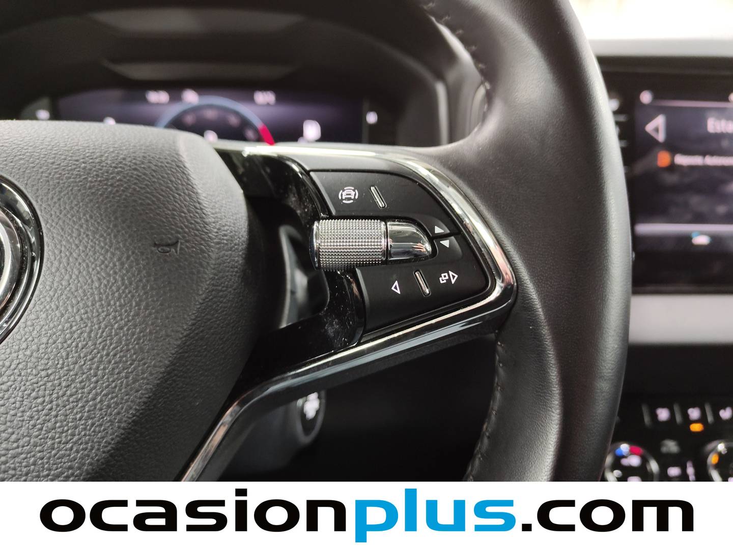 Foto Skoda Karoq Skoda Karoq 1.5 TSI ACT Ambition DSG (150 CV)