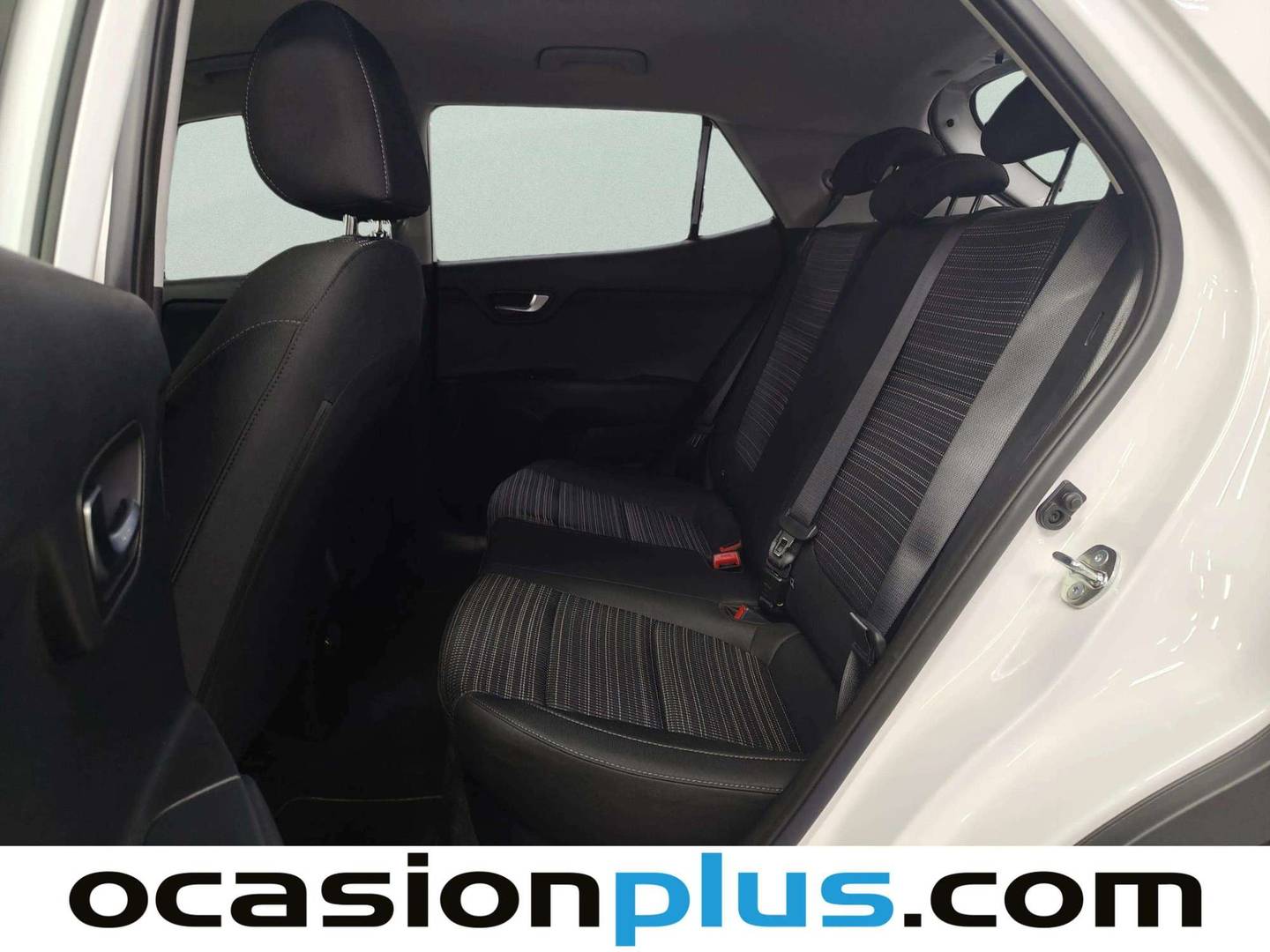 Foto asientos traseros KIA Stonic KIA Stonic 1.0 T-GDi MHEV Drive (100 CV)