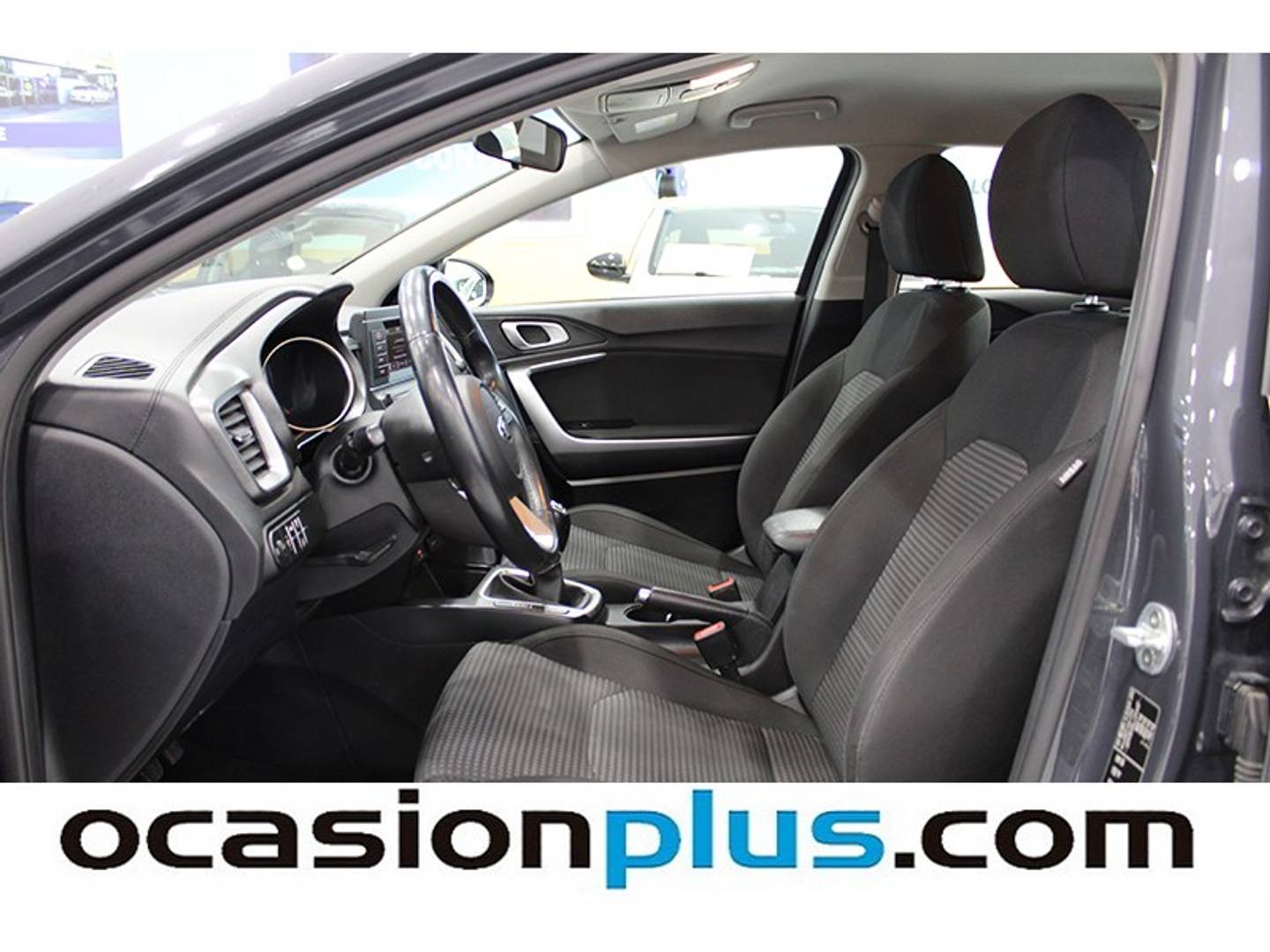 Foto KIA Ceed Kia Ceed 1.0 T-GDi Concept(120 CV)