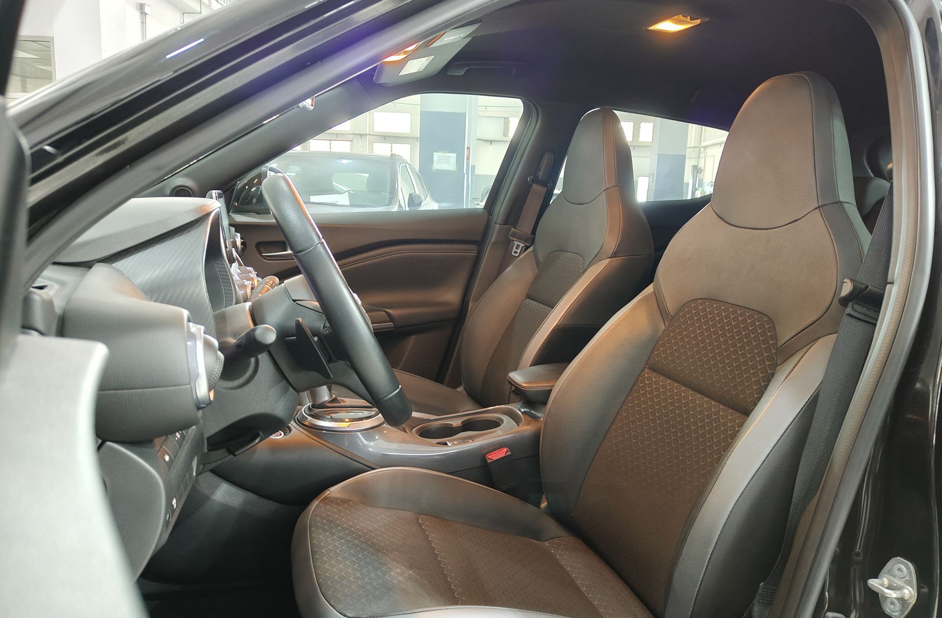 Nissan Juke DIG-T N-Connecta 4x2 DCT - foto 11
