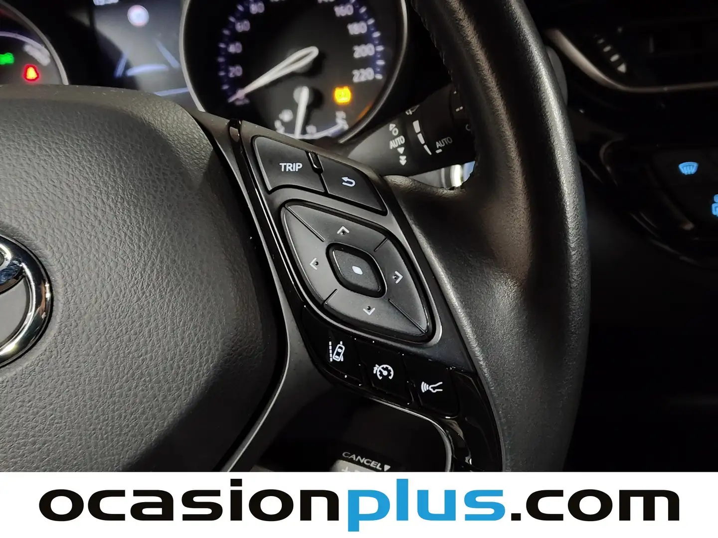 Foto Toyota C-HR Toyota C-HR 1.8 125H Advance (122 CV)