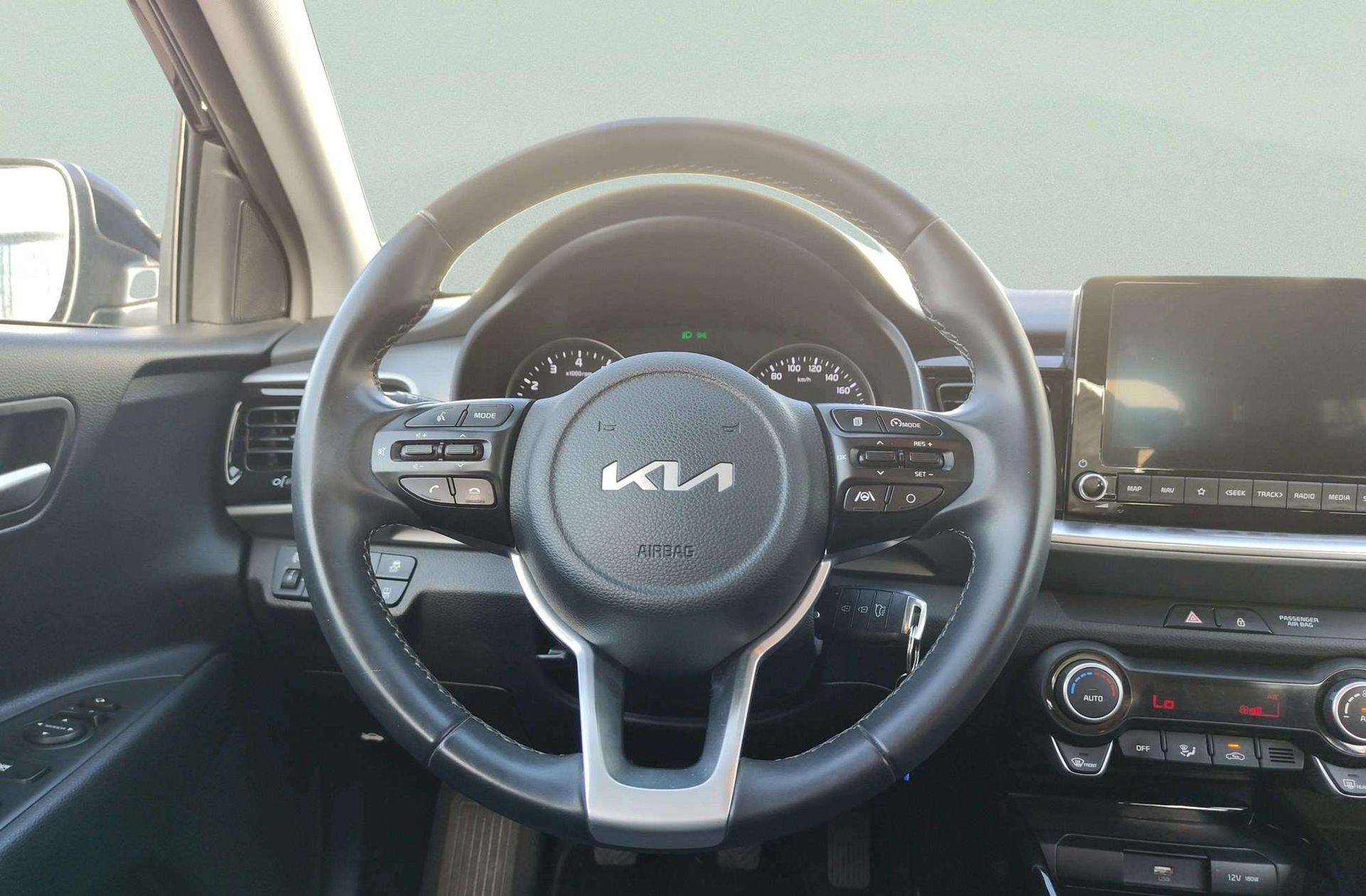 Kia Stonic 1.0 T-GDi MHEV Drive iMT - foto 25