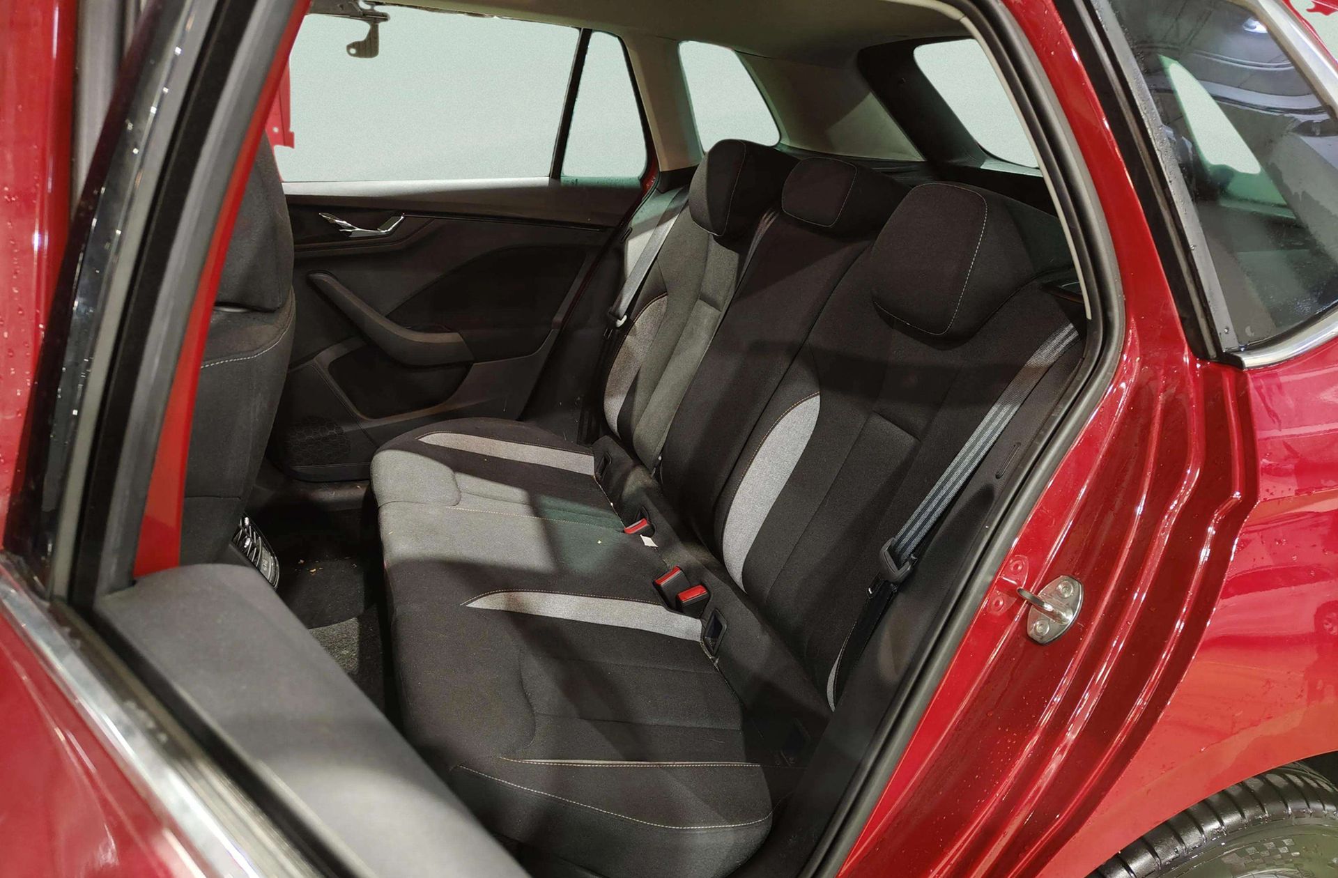 Škoda Kamiq 1.0 TSI Selection - foto 11