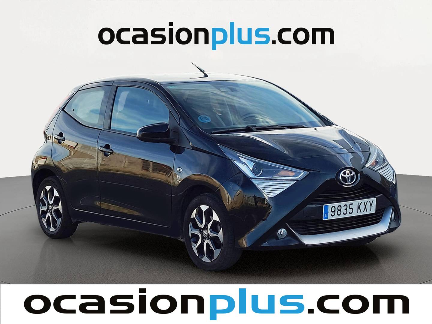 Foto delantera Toyota Aygo Toyota Aygo 1.0 70 x-play (72 CV) derecha