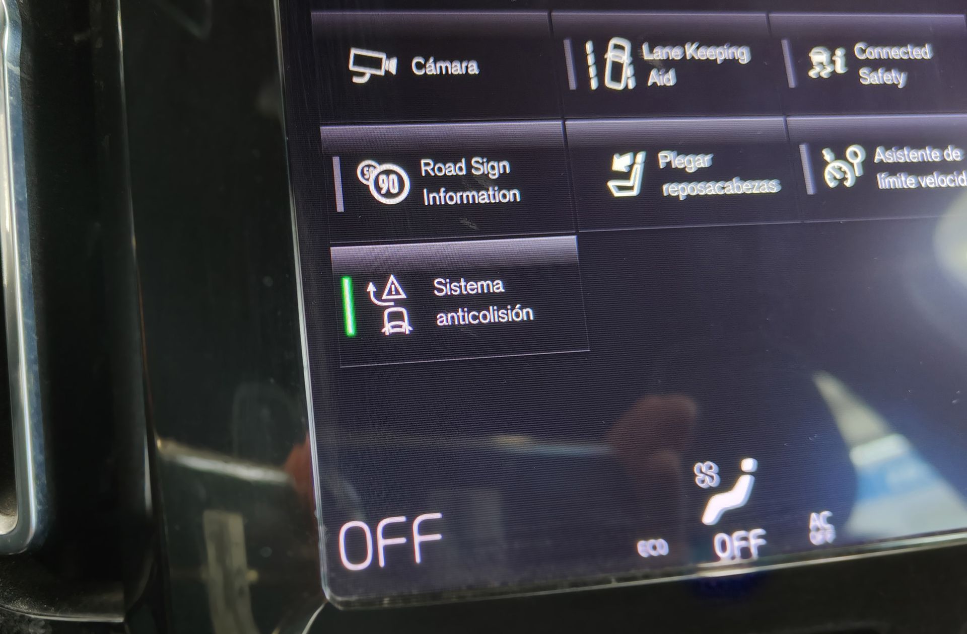 Volvo XC40 D3 R-Design - foto 17
