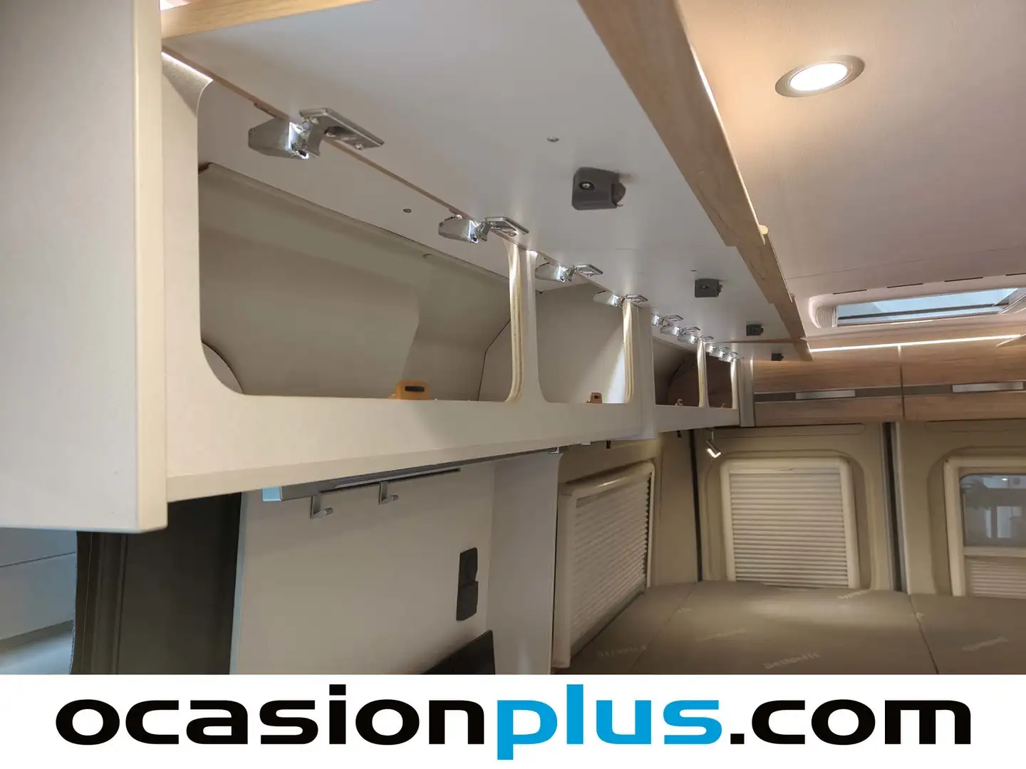 Foto Citroën Dethleffs Globetrail 640 DB 103KW (140 CV) Citroën Dethleffs Globetrail 640 DB 103KW (140 CV) 640 DB  Edition 90  (140 CV) ( 4 Plazas )