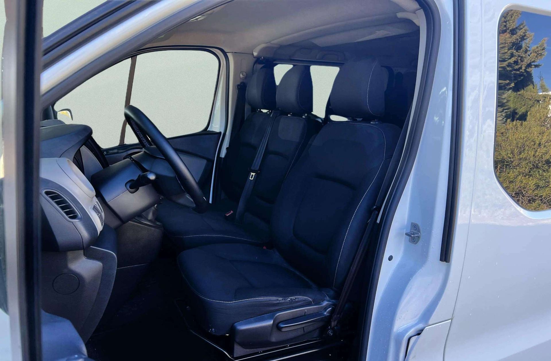 Renault Trafic Combi Mixto Largo N1 Energy dCi 6 plazas - foto 8
