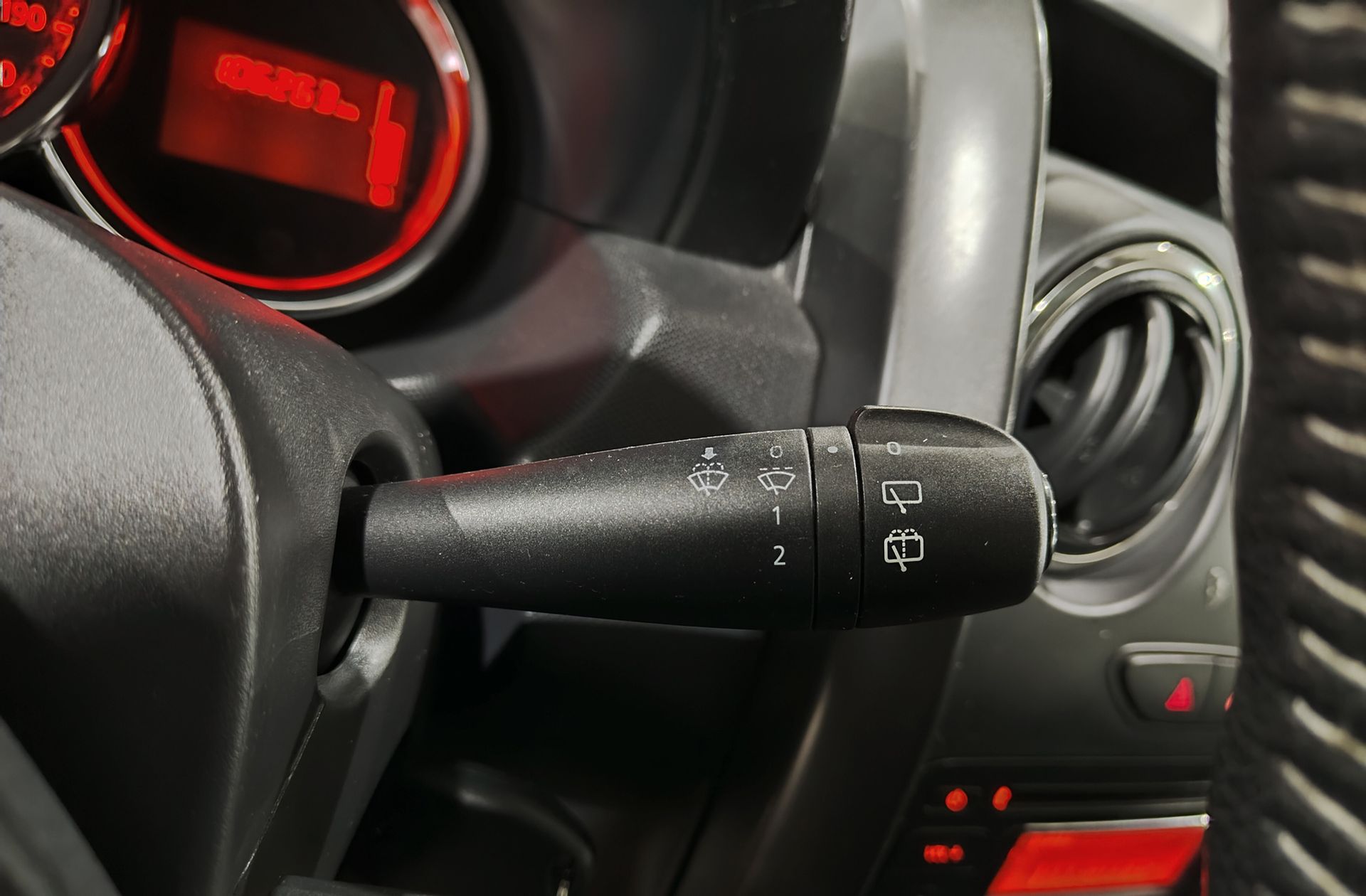 Dacia Duster Laureate TCe - foto 20