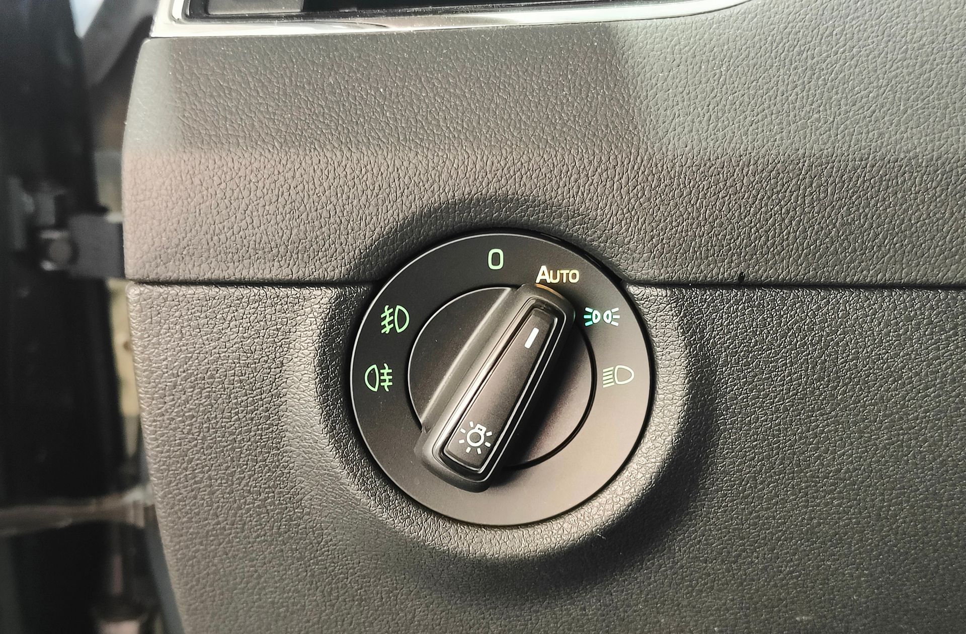 Škoda Octavia 1.4 TSI Style DSG - foto 24