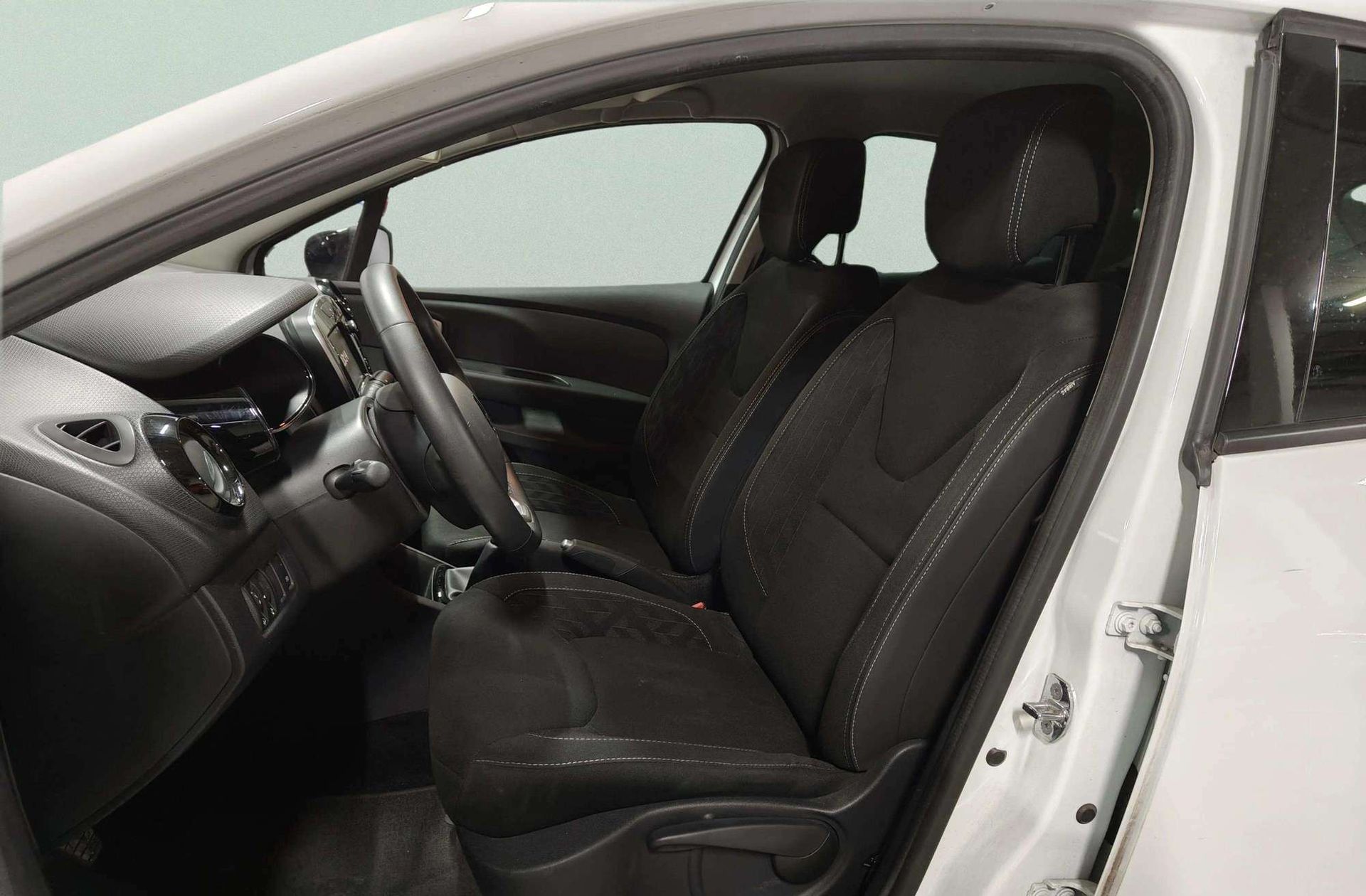 Renault Clio Limited TCe - foto 10