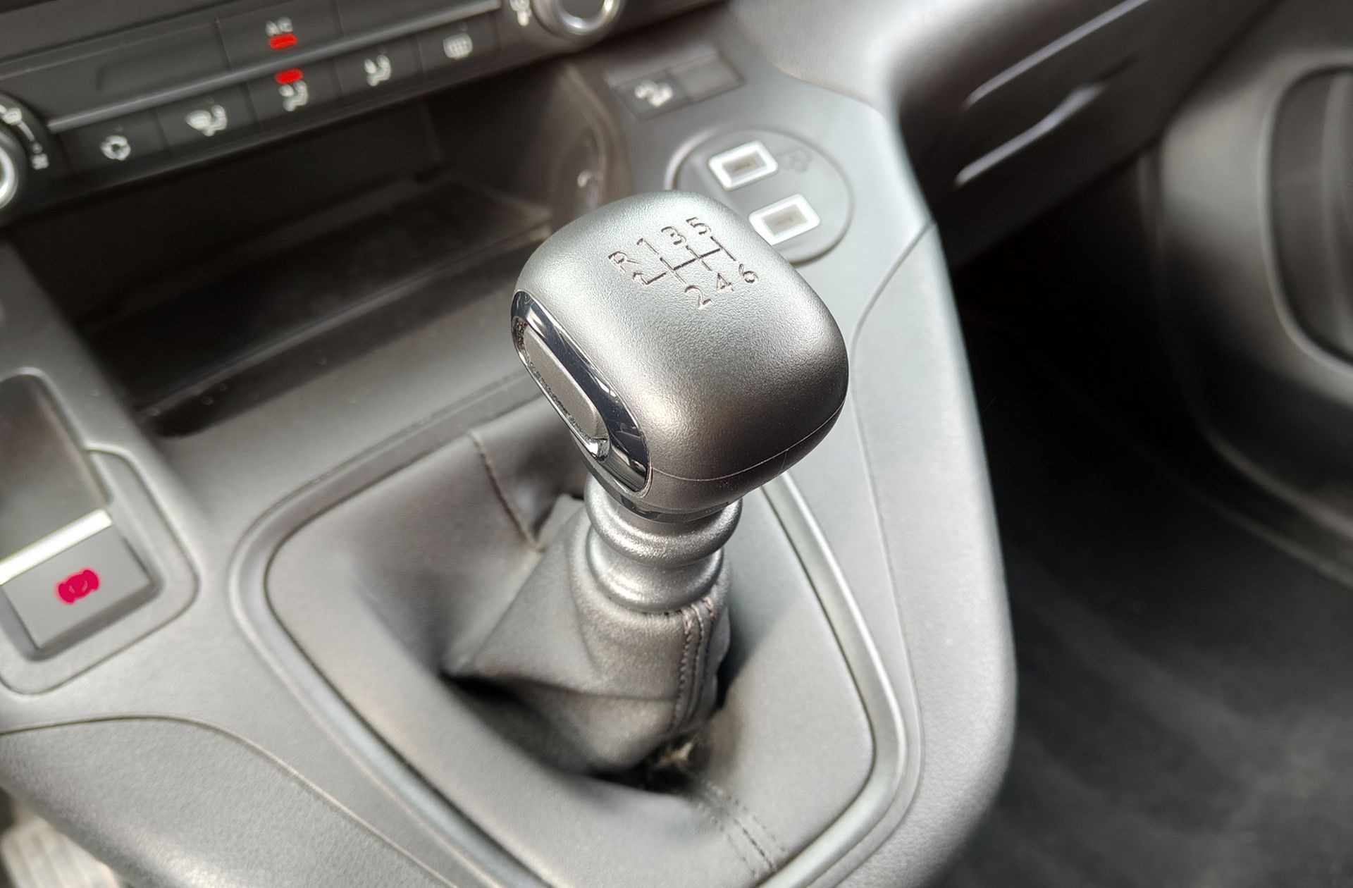 Fiat Doblò Combi 1.5 Diesel Talla M - foto 5