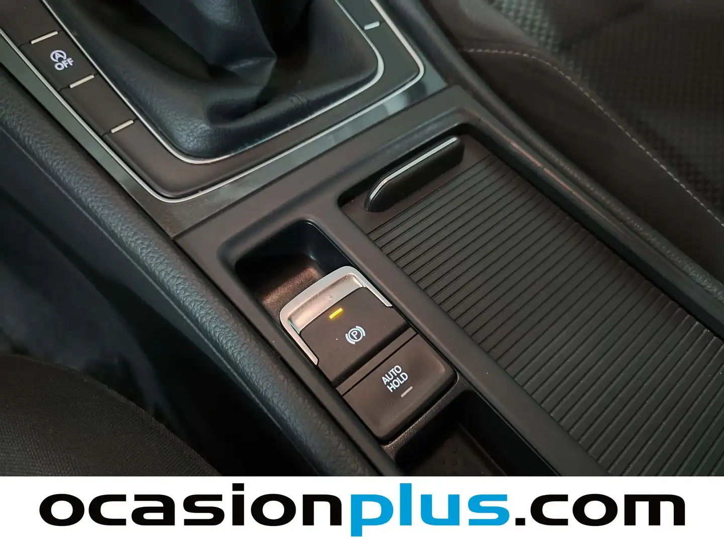 Foto Volkswagen Golf Volkswagen Golf Business 1.0 TSI (110 CV)