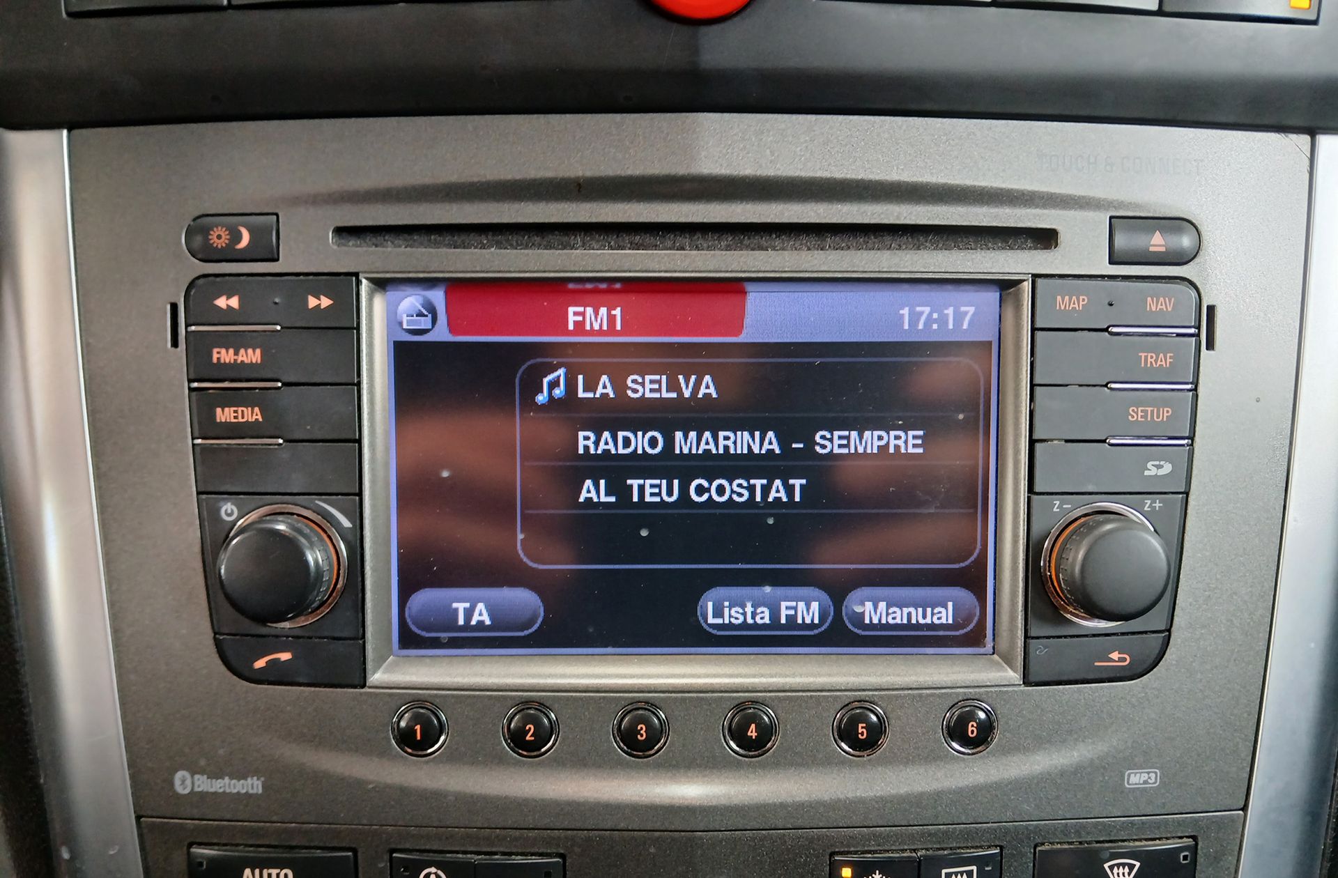 Opel Antara 2.2 CDTI Selective 4x2 - foto 30