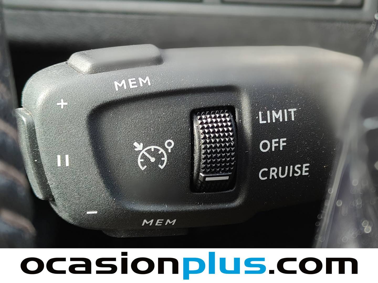 Peugeot 5008 Hybrid Peugeot 5008 Hybrid 1.2 Active Pack eDCS6 (136 CV) 7 Plazas 136cv