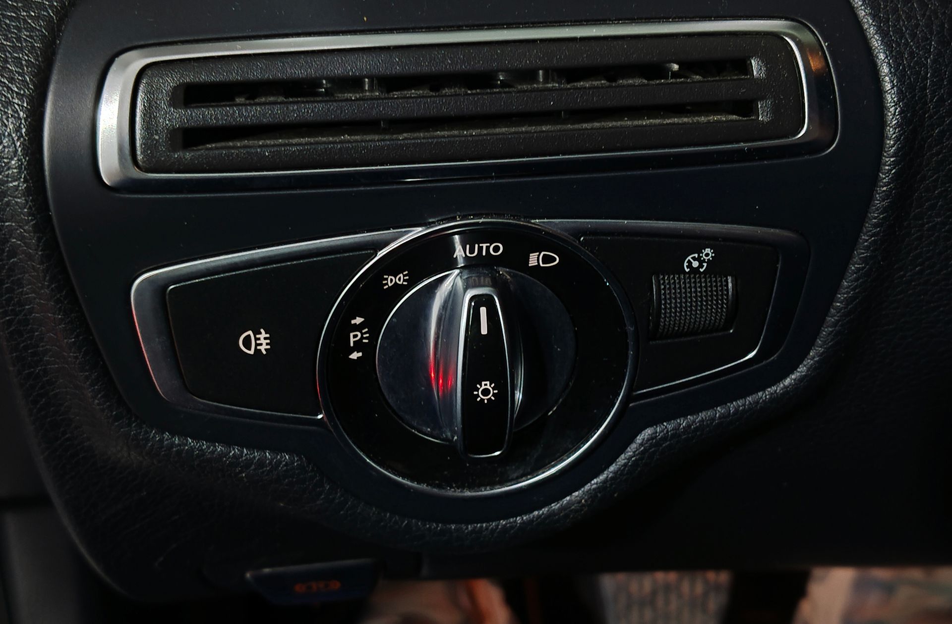 Mercedes-Benz Clase C 200 - foto 27