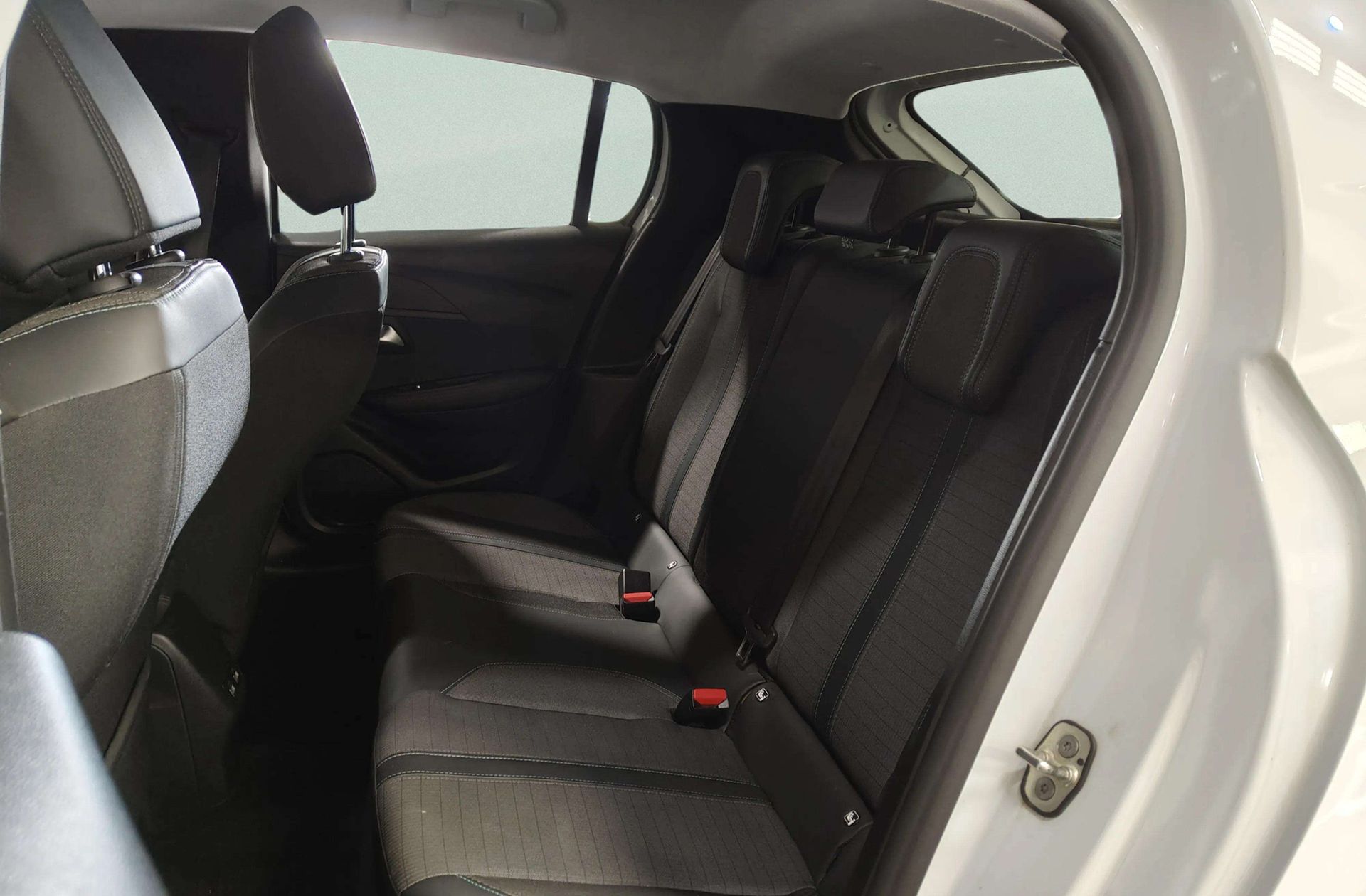 Peugeot 208 PureTech 100 Allure - foto 10