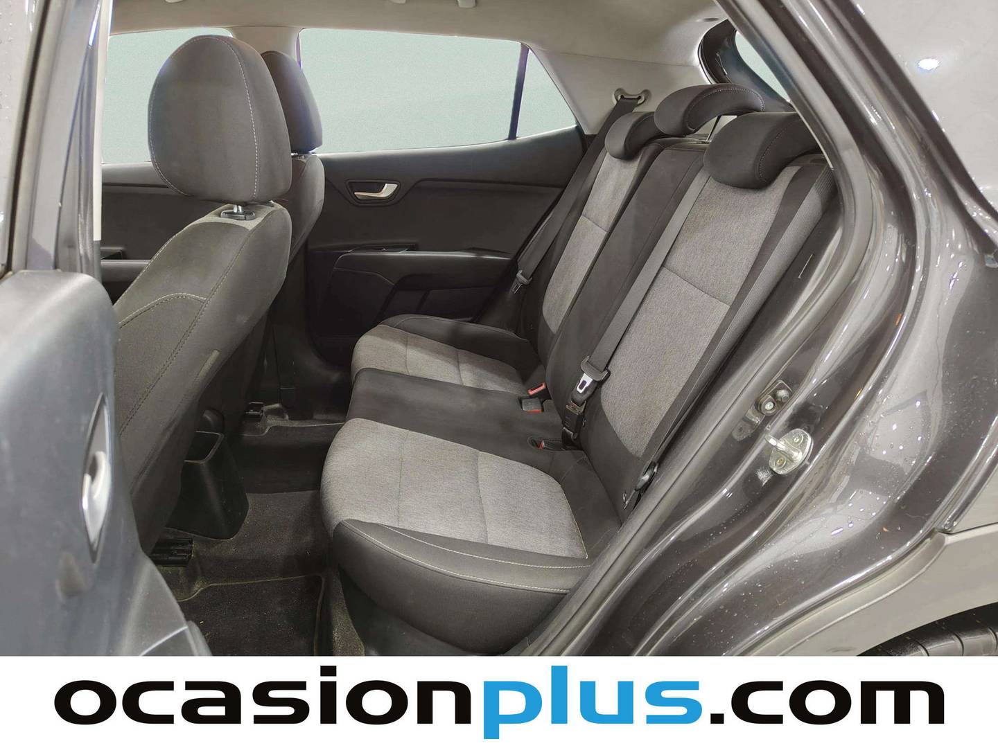 Foto asientos traseros KIA Stonic KIA Stonic 1.6 CRDi VGT Eco-D Concept (110 CV)