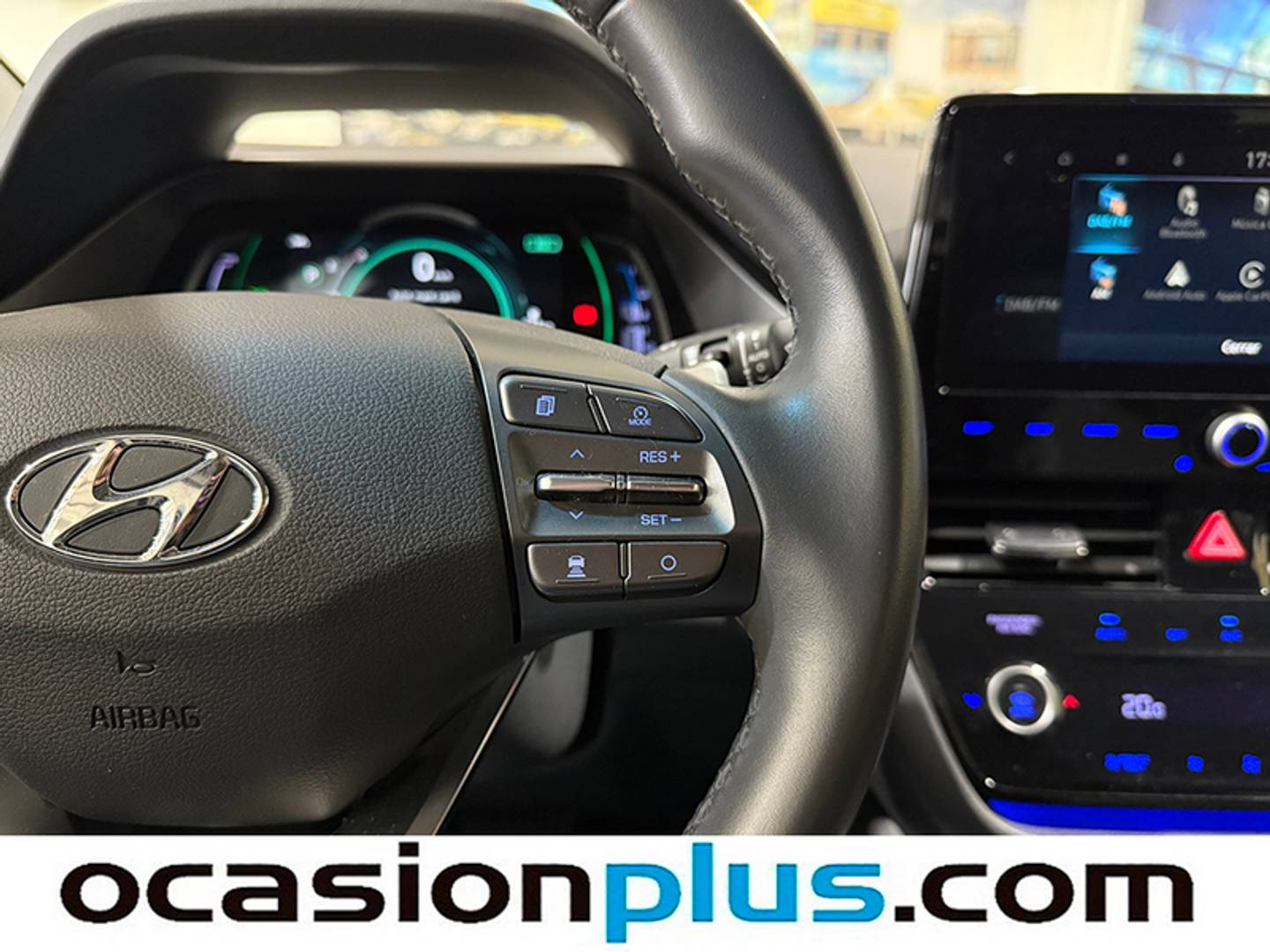 Foto Hyundai IONIQ Hyundai Ioniq 1.6 GDI PHEV Tecno DCT (141 CV)